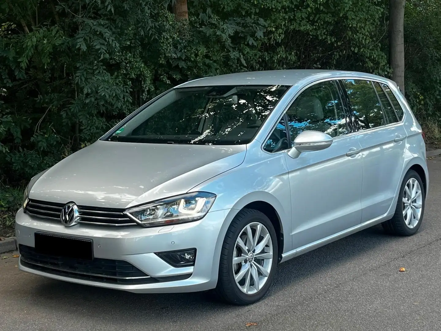Volkswagen Golf Sportsvan VII Highline BMT/Start-Stopp Silber - 1