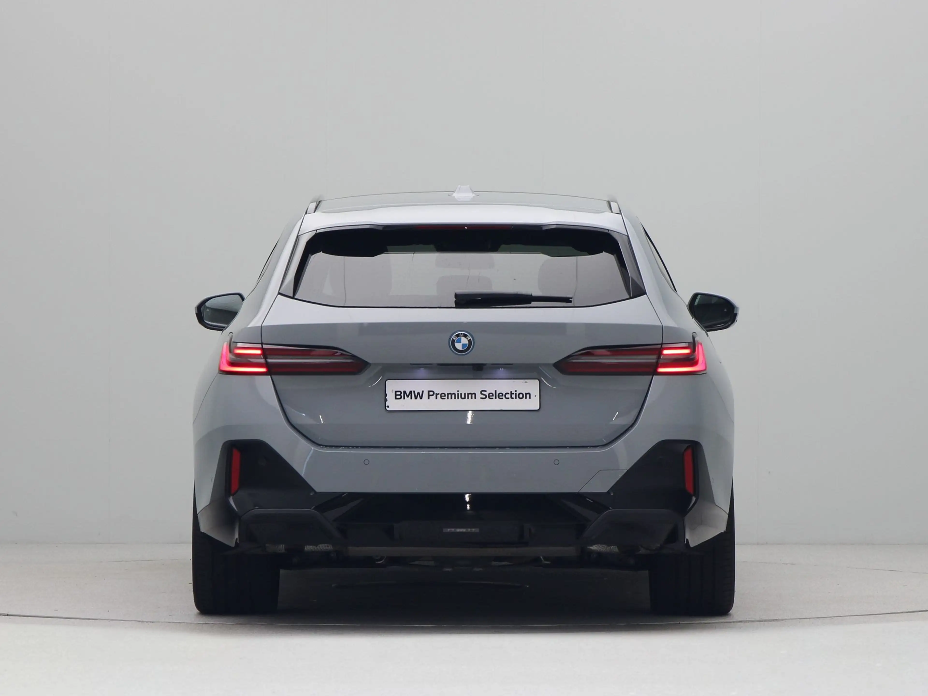 BMW 550 5 Serie 550e Touring xDrive — photo 10