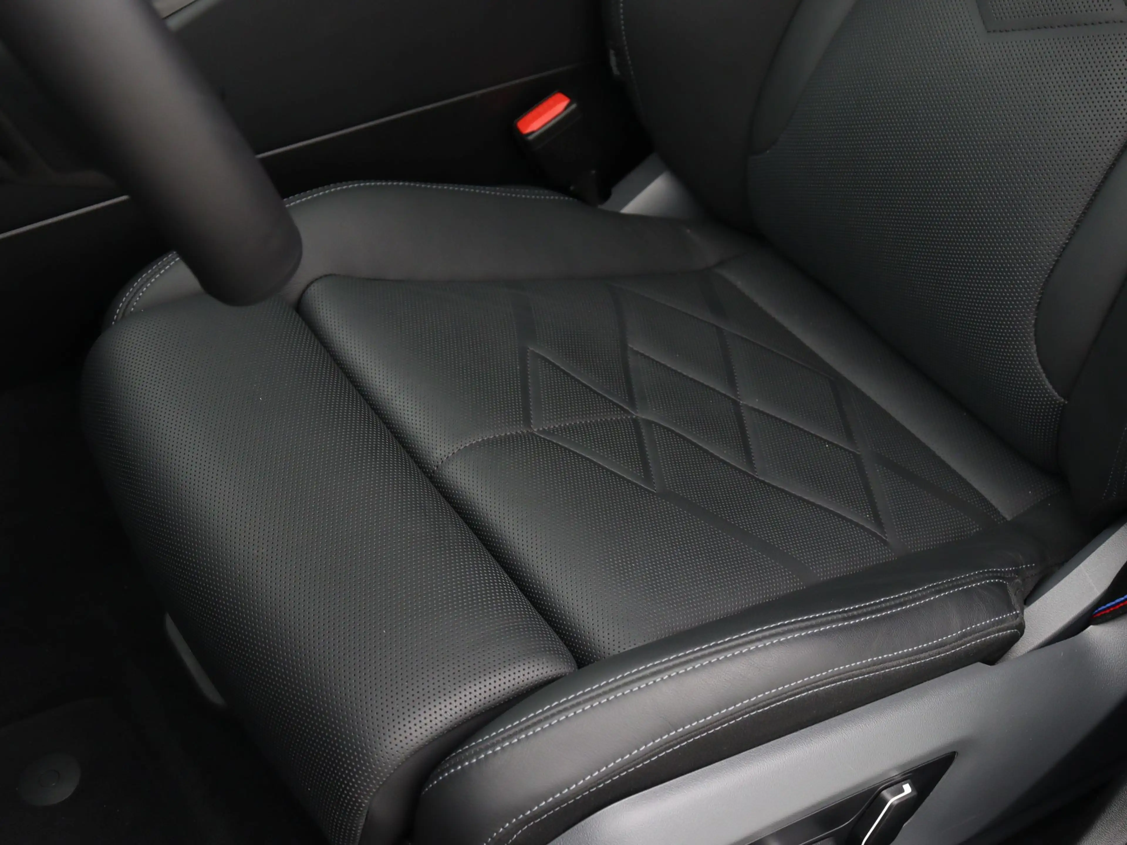 BMW 550 5 Serie 550e Touring xDrive — photo 15