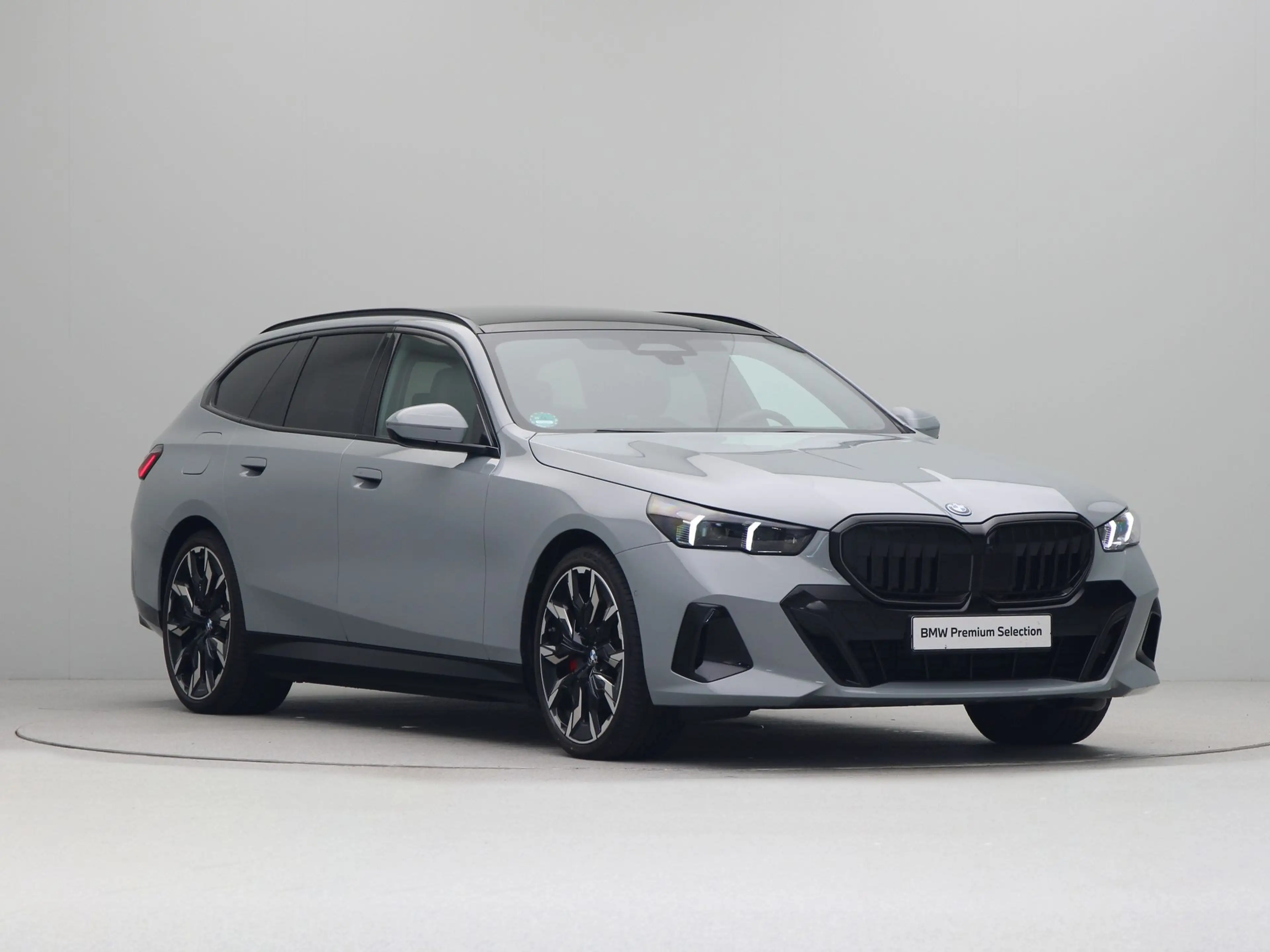 BMW 550 5 Serie 550e Touring xDrive — photo 7