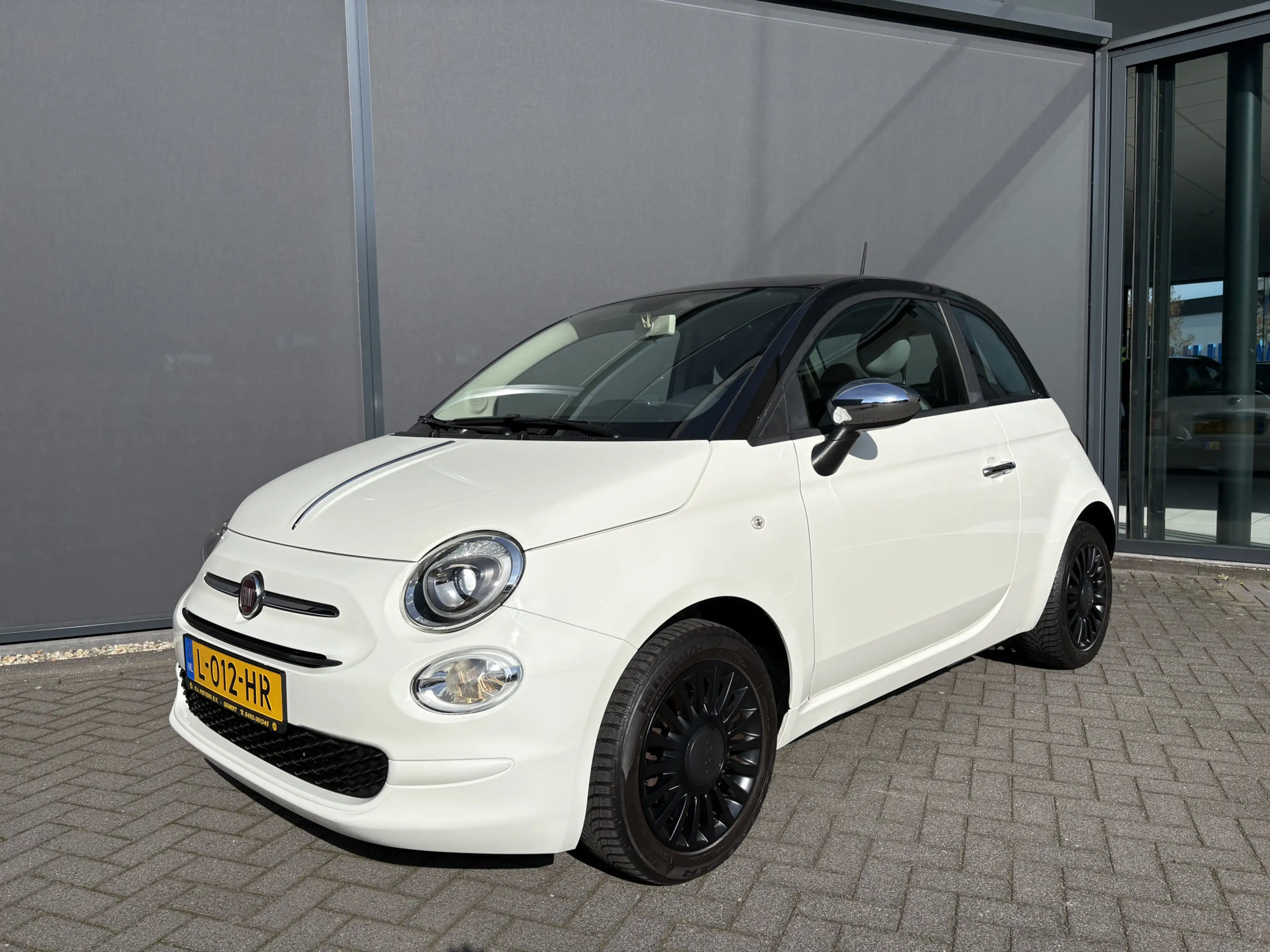 Fiat 500 1.2 Lounge Two-tone dak - Airco - Panoramadak - Le — photo 2