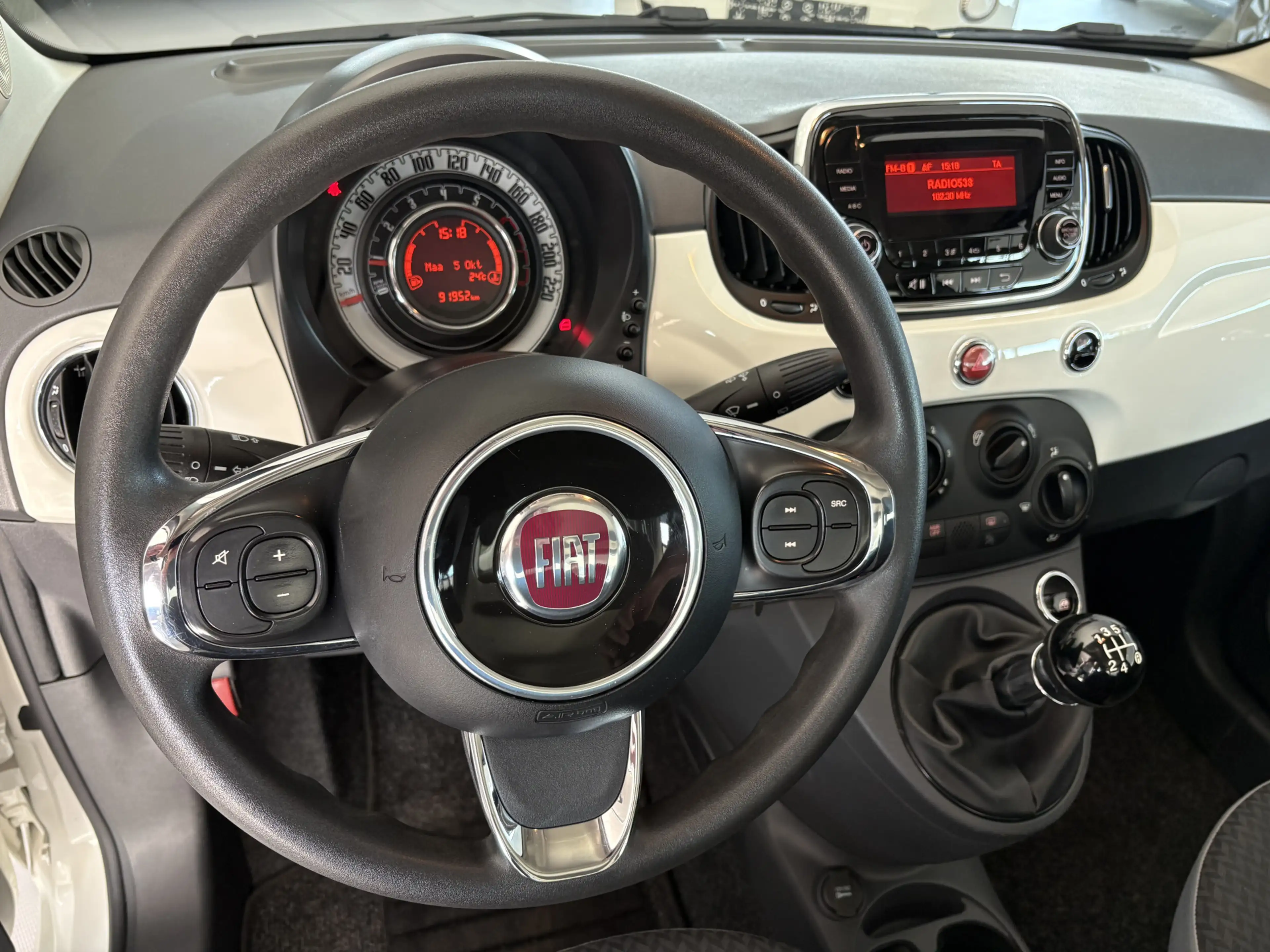 Fiat 500 1.2 Lounge Two-tone dak - Airco - Panoramadak - Le — photo 8