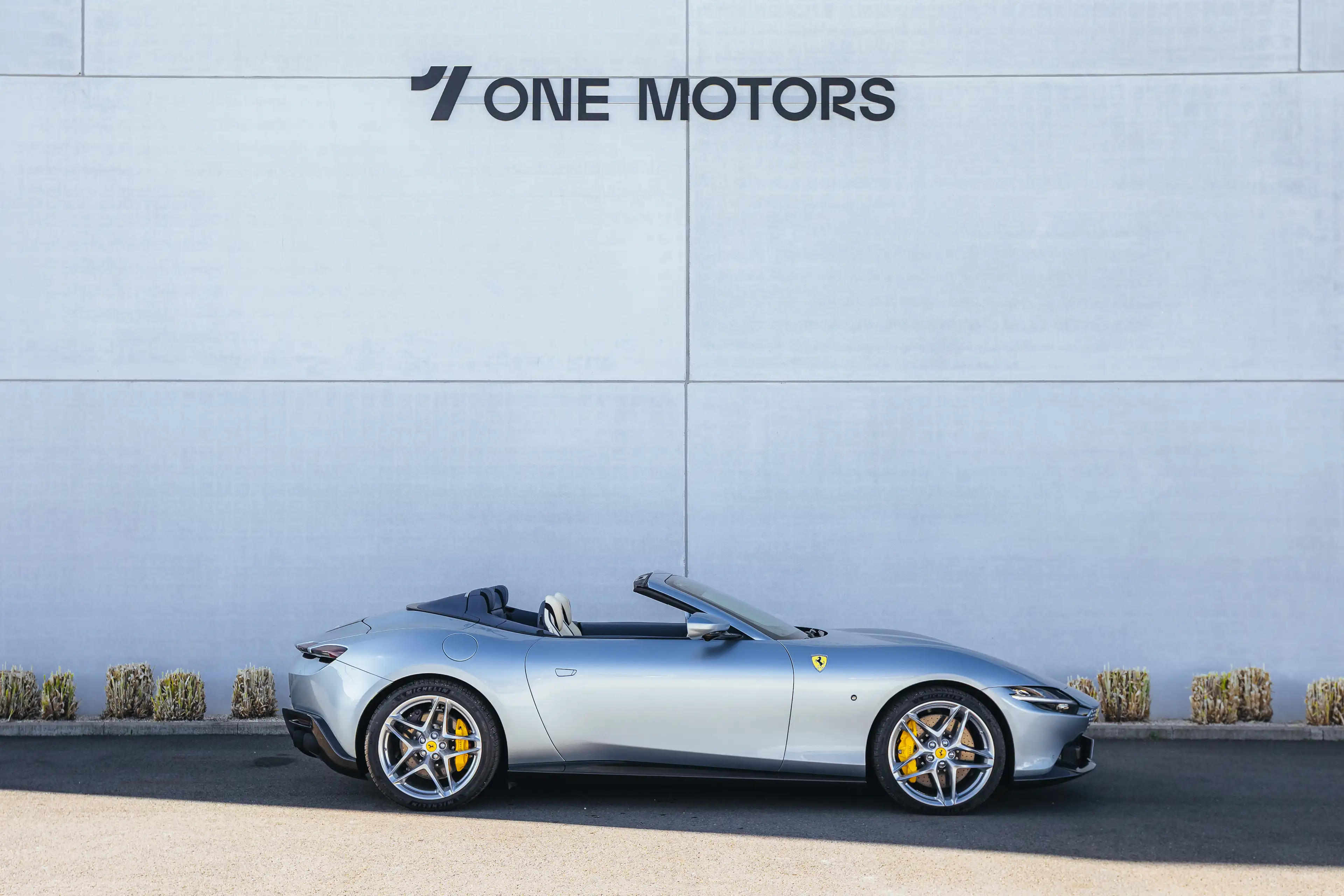 Ferrari Roma Roma Spider / Only 1000km / Full Option — photo 8