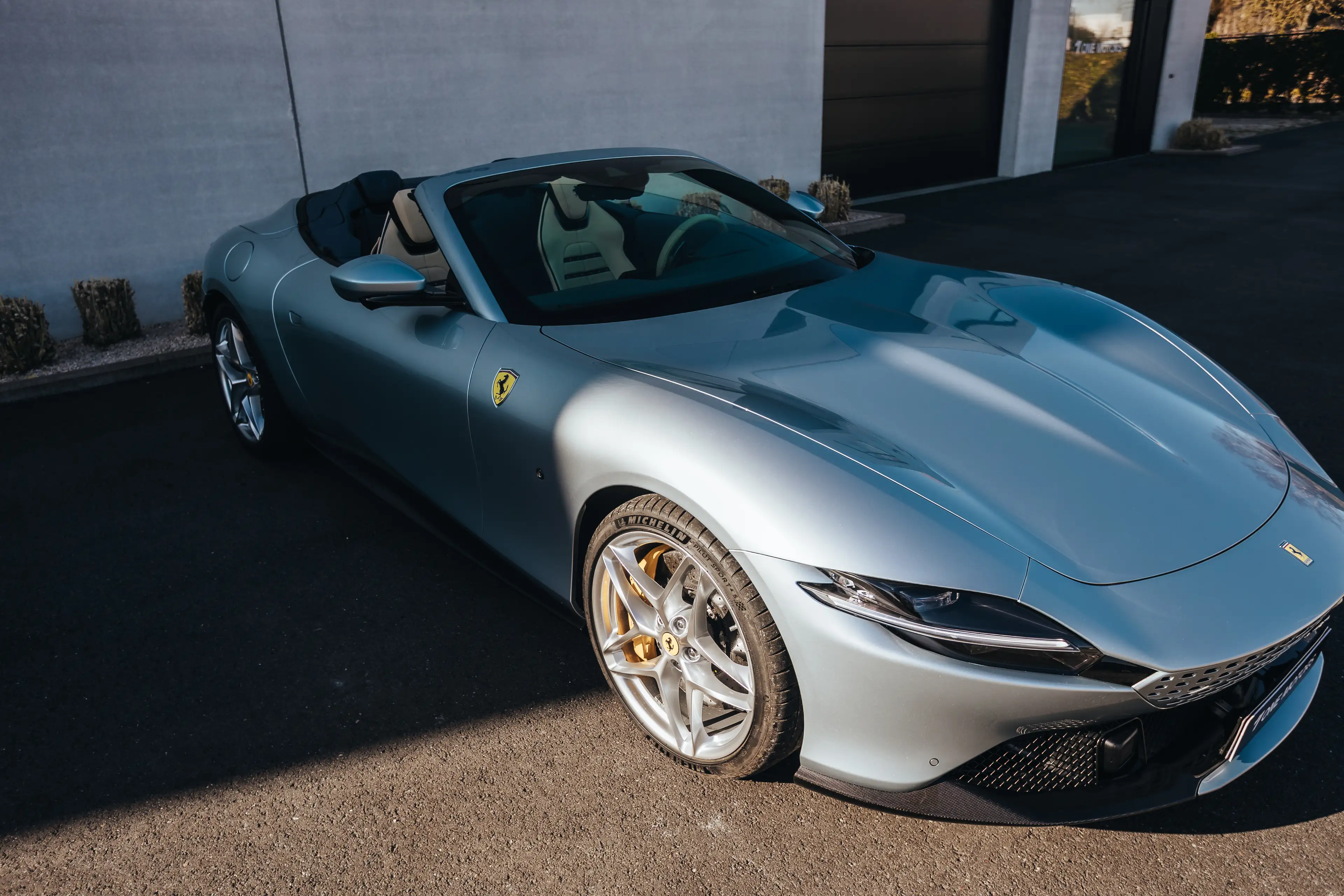Ferrari Roma Roma Spider / Only 1000km / Full Option — photo 11