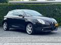 Alfa Romeo MiTo 1.4 T Distinctive 135 PK! Zeer nette wagen! Zwart - thumbnail 3