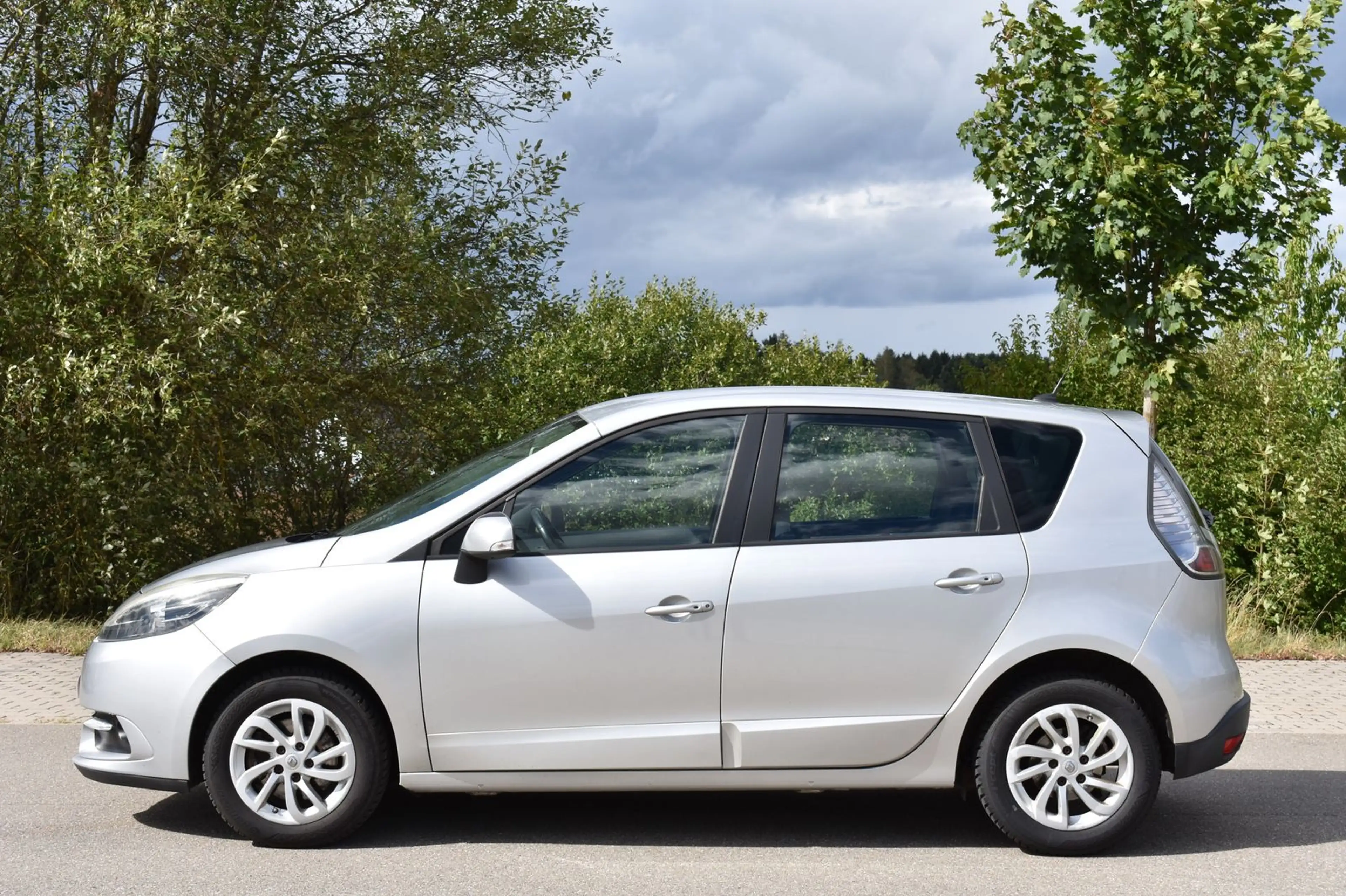 Renault Scenic 1.5dCi*Paris*AHK*Navi*Klima*Tempomat*PDC — photo 6