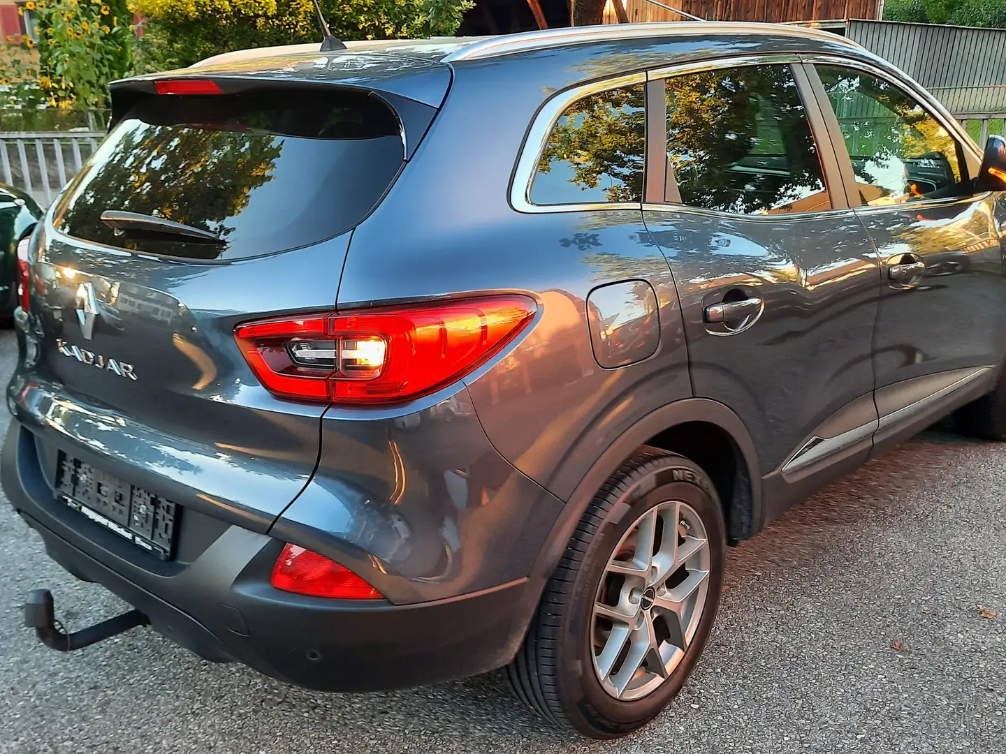 Renault Kadjar Kadjar Energy TCe 130 6-Gang Zen Zen Grau - 1