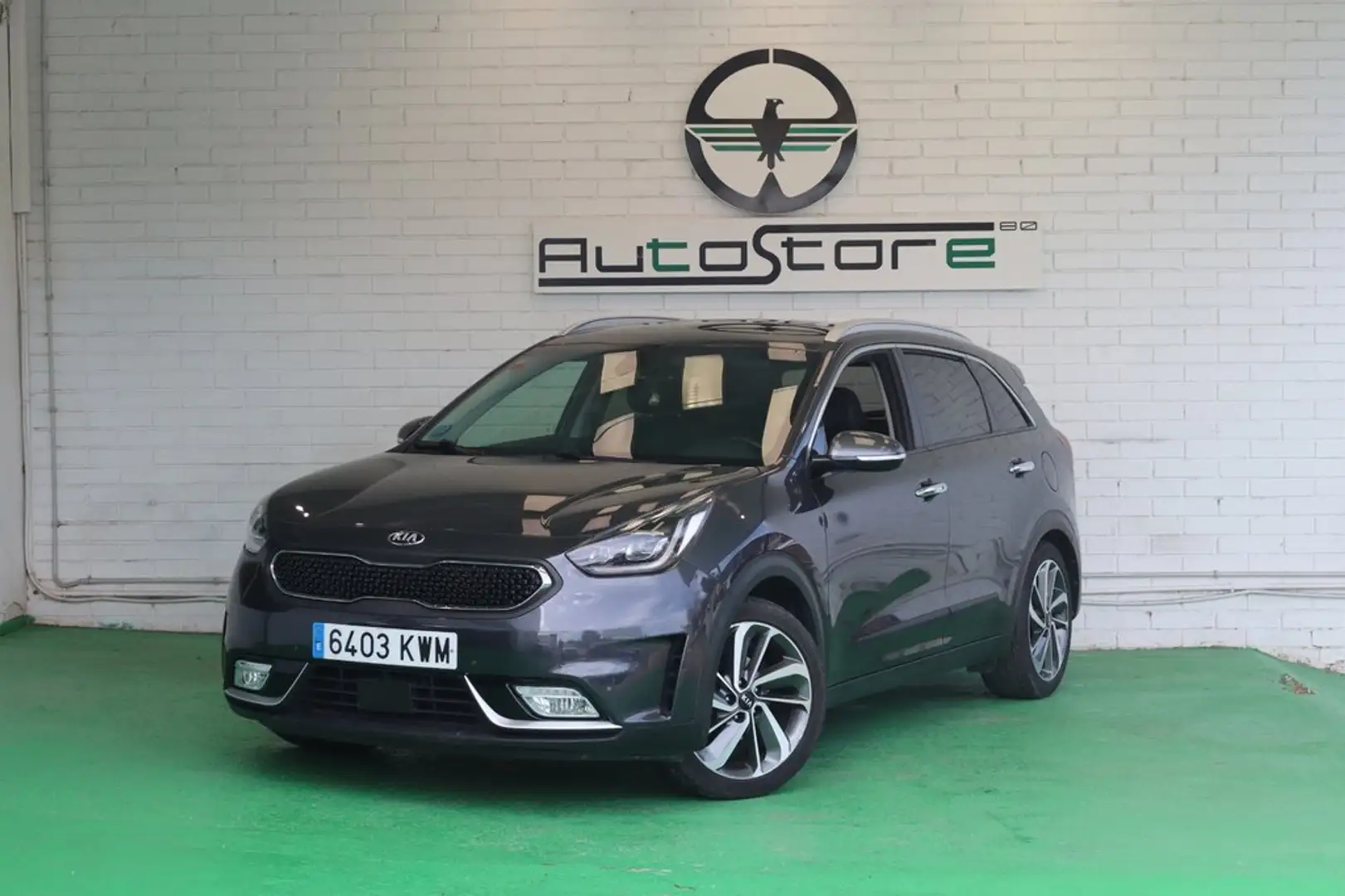 Kia Niro 1.6 HEV Emotion Gris - 1