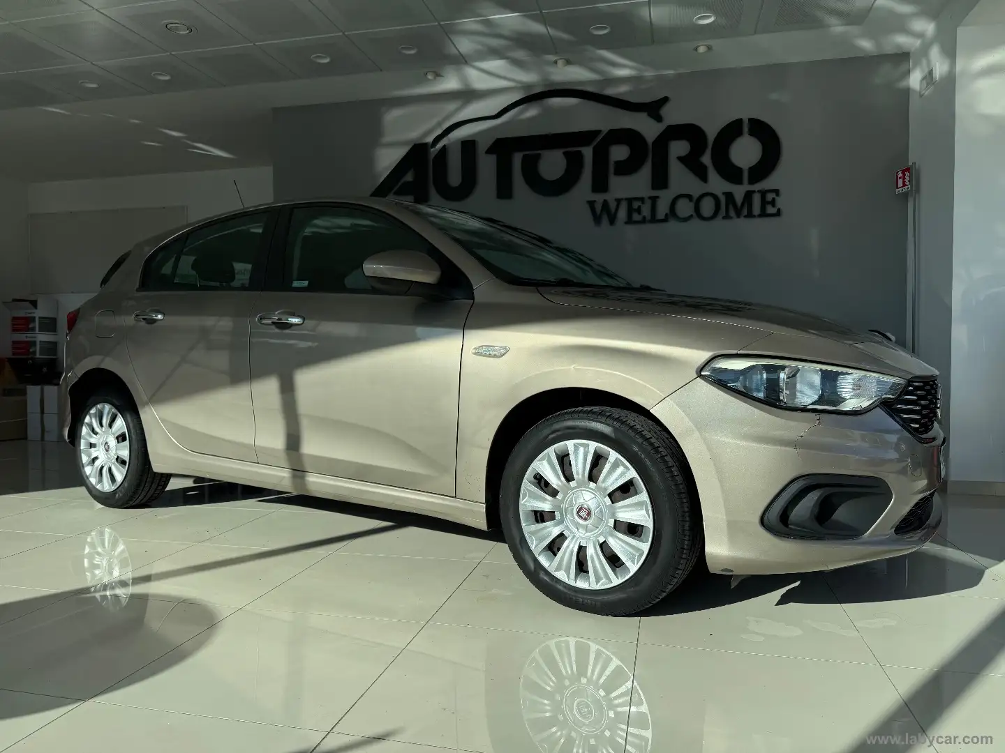 Fiat Tipo 1.6 Mjt S&S 5p. Easy Beige - 2