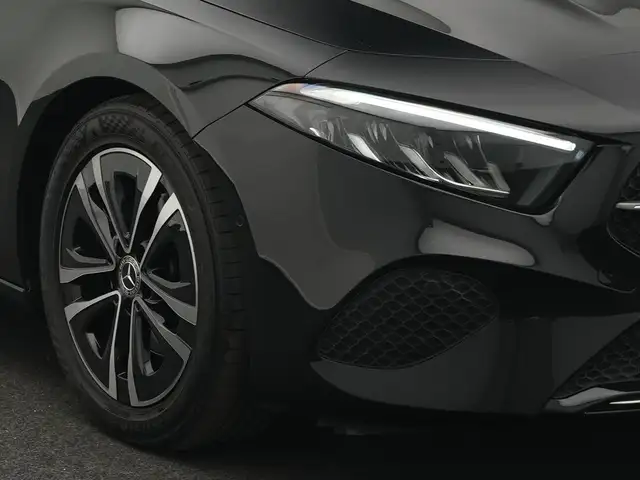 Mercedes-Benz A-Class view 9