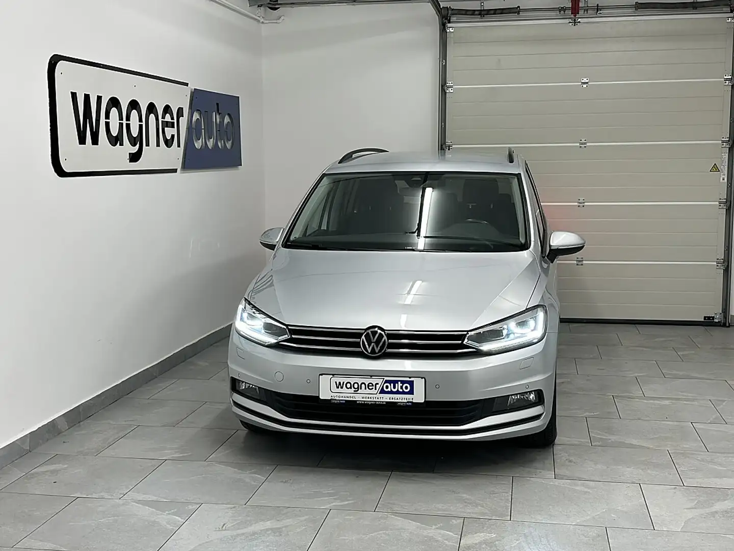 Volkswagen Touran Comfortline 2,0 TDI LED/ACC/Navi/el.AHK/Massage Silber - 1