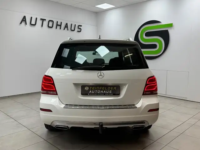 Mercedes-Benz GLK view 6