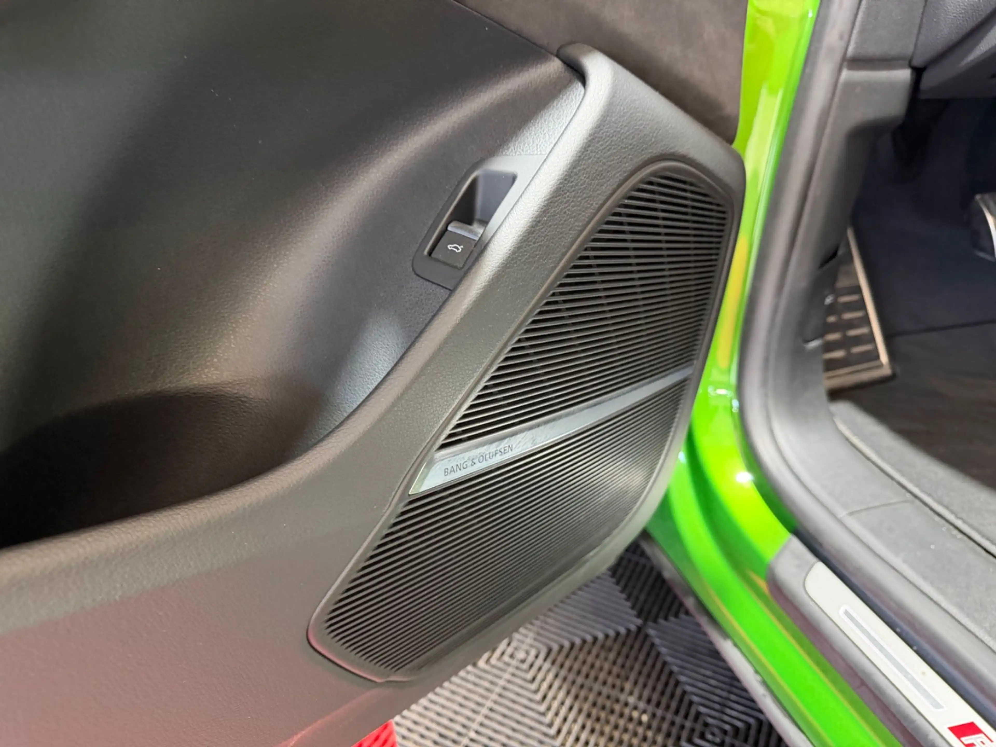 Audi RS Q8 RS Q8 TFSI quattro*CARBON*KERAMIK*SPORTABGAS* — photo 12