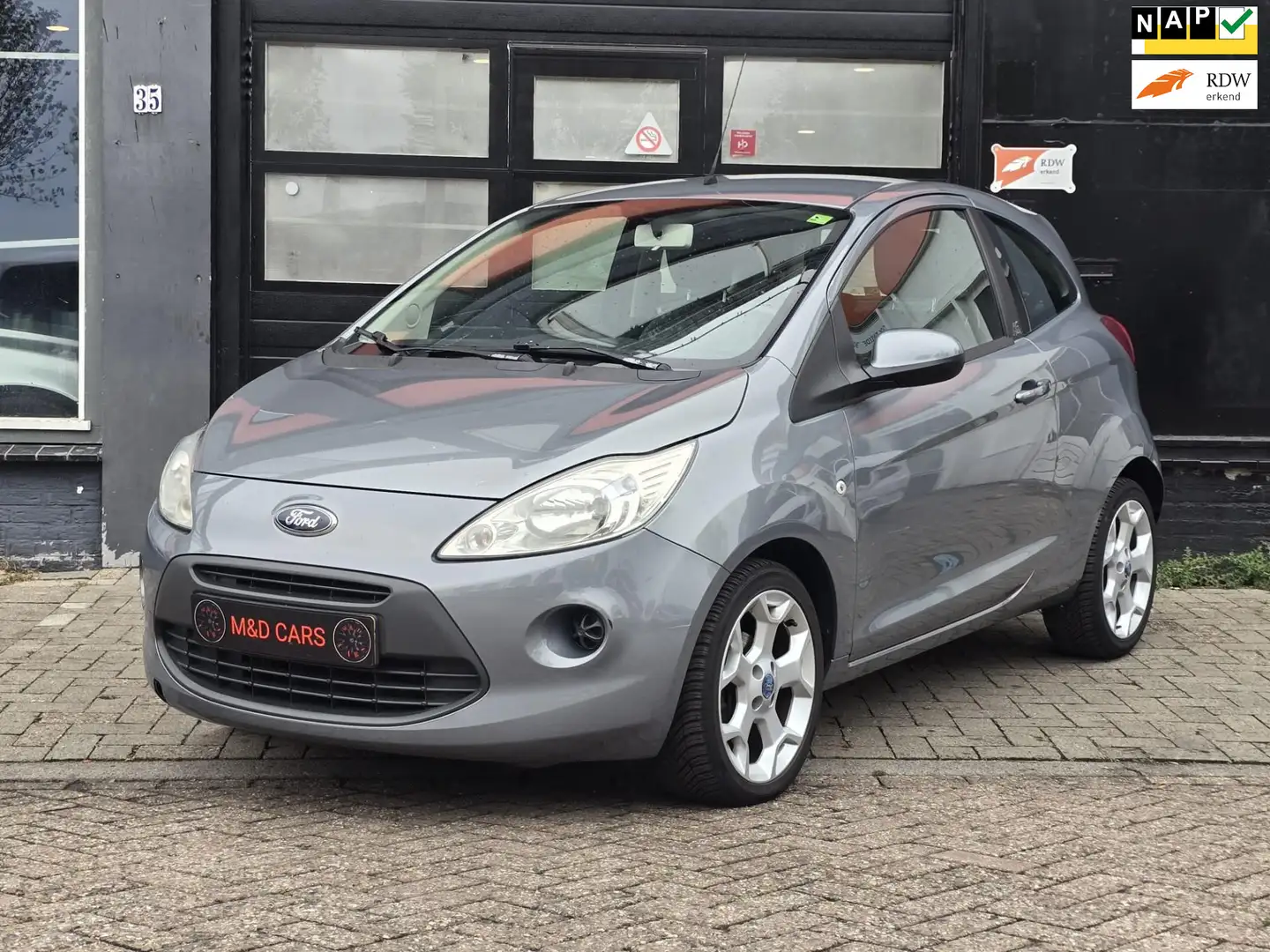 Ford Ka/Ka+ 1.2 Cool & Sound start/stop AIRCO/NAP/ELEK RAMEN/E Grijs - 1