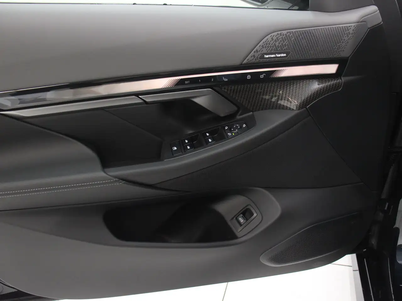 BMW i5 M60 xDrive M Sportpaket Pro Head-Up HK HiFi 10