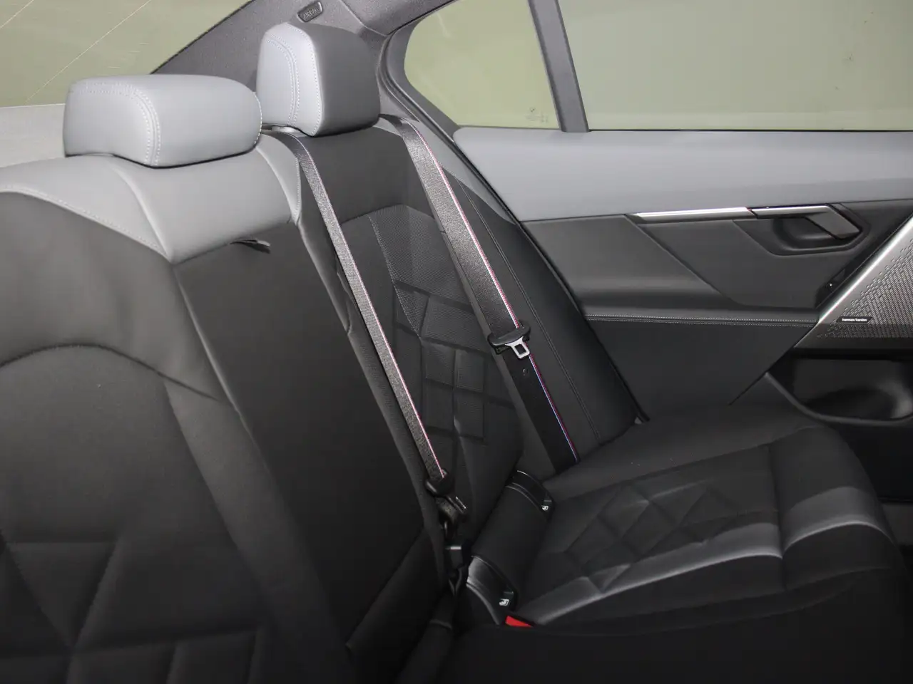 BMW i5 M60 xDrive M Sportpaket Pro Head-Up HK HiFi 8