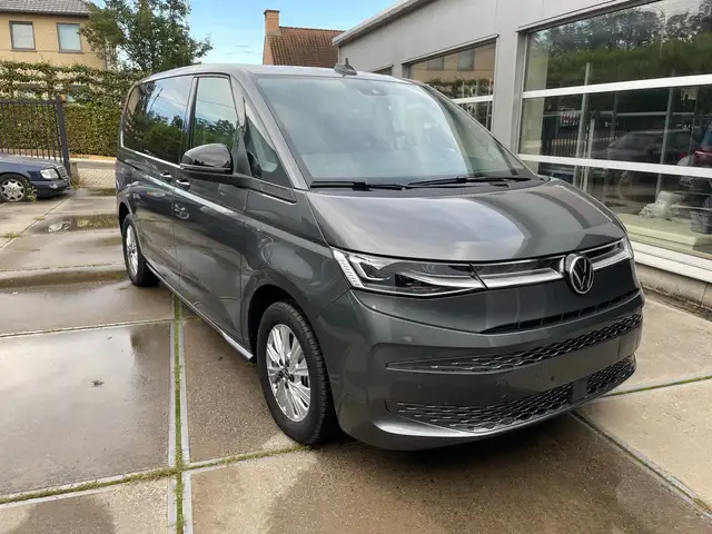 Volkswagen T7 Multivan 1.4 TSI PHEV Life DSG (160 kW)