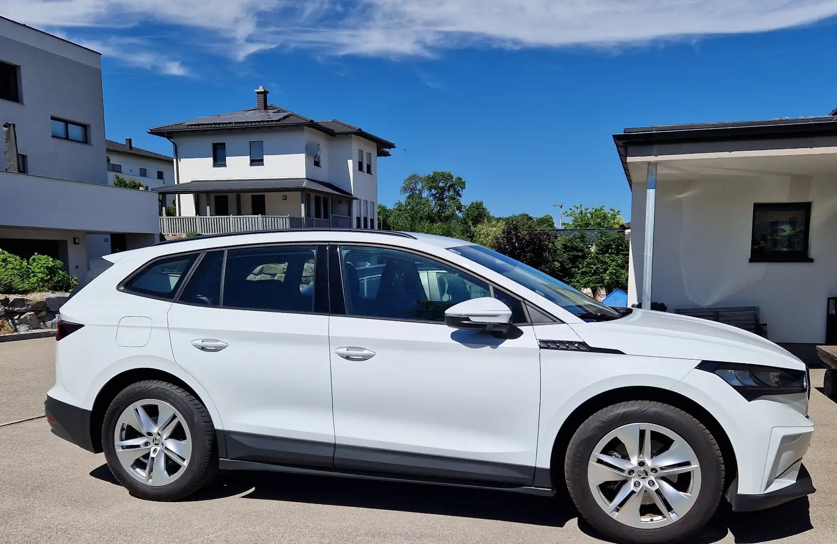 Skoda Enyaq iV 60 Weiß - 1