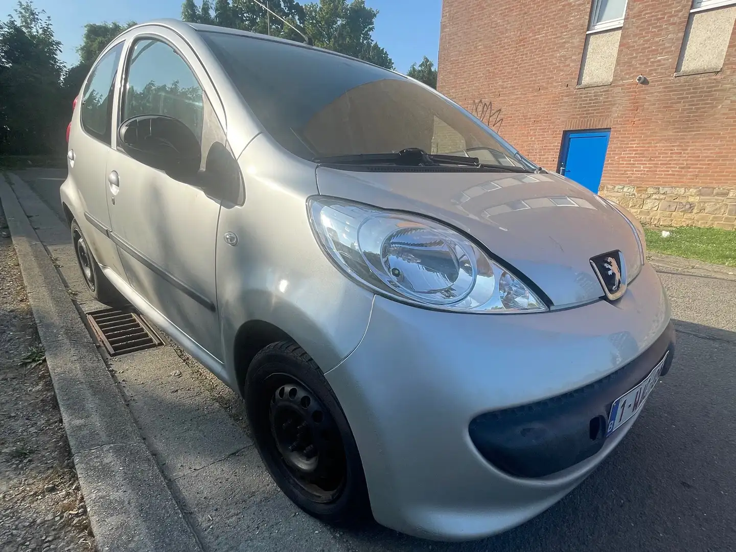 Peugeot 107 107 1.0e 12V 68ch Urban Rouge - 2