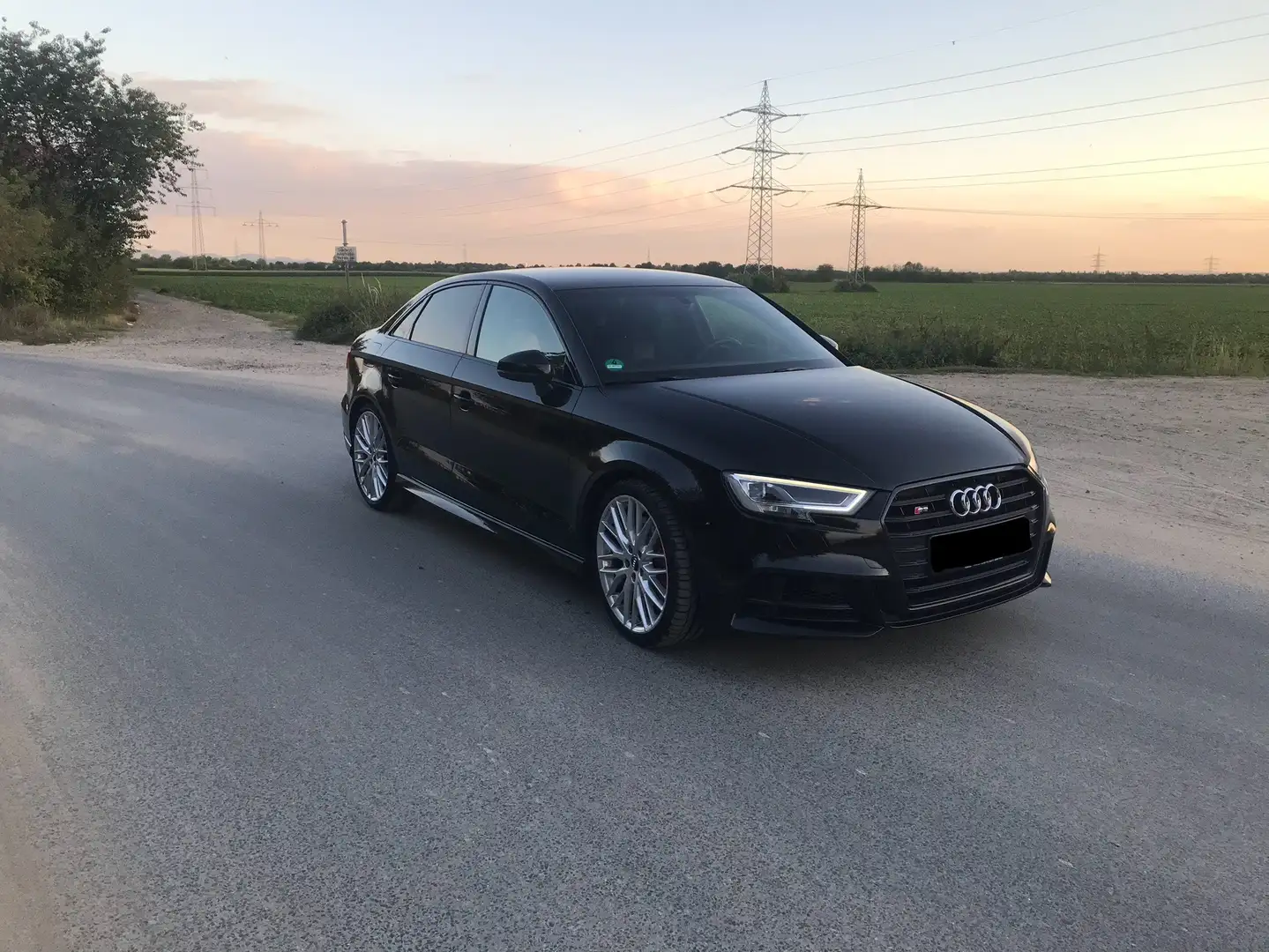 Audi S3 Limousine S tronic - 1
