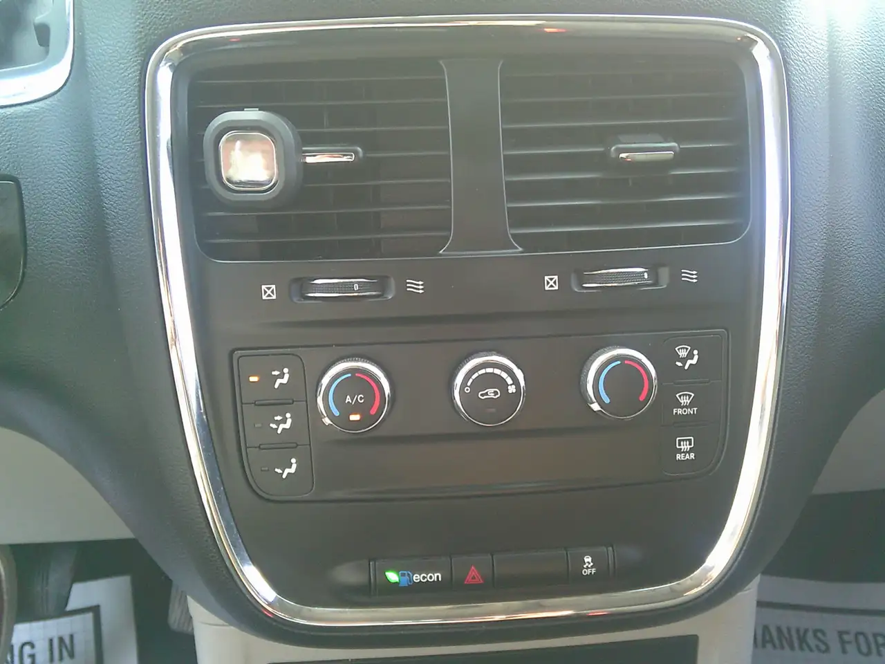 Dodge Grand Caravan снимка Dodge Grand Caravan