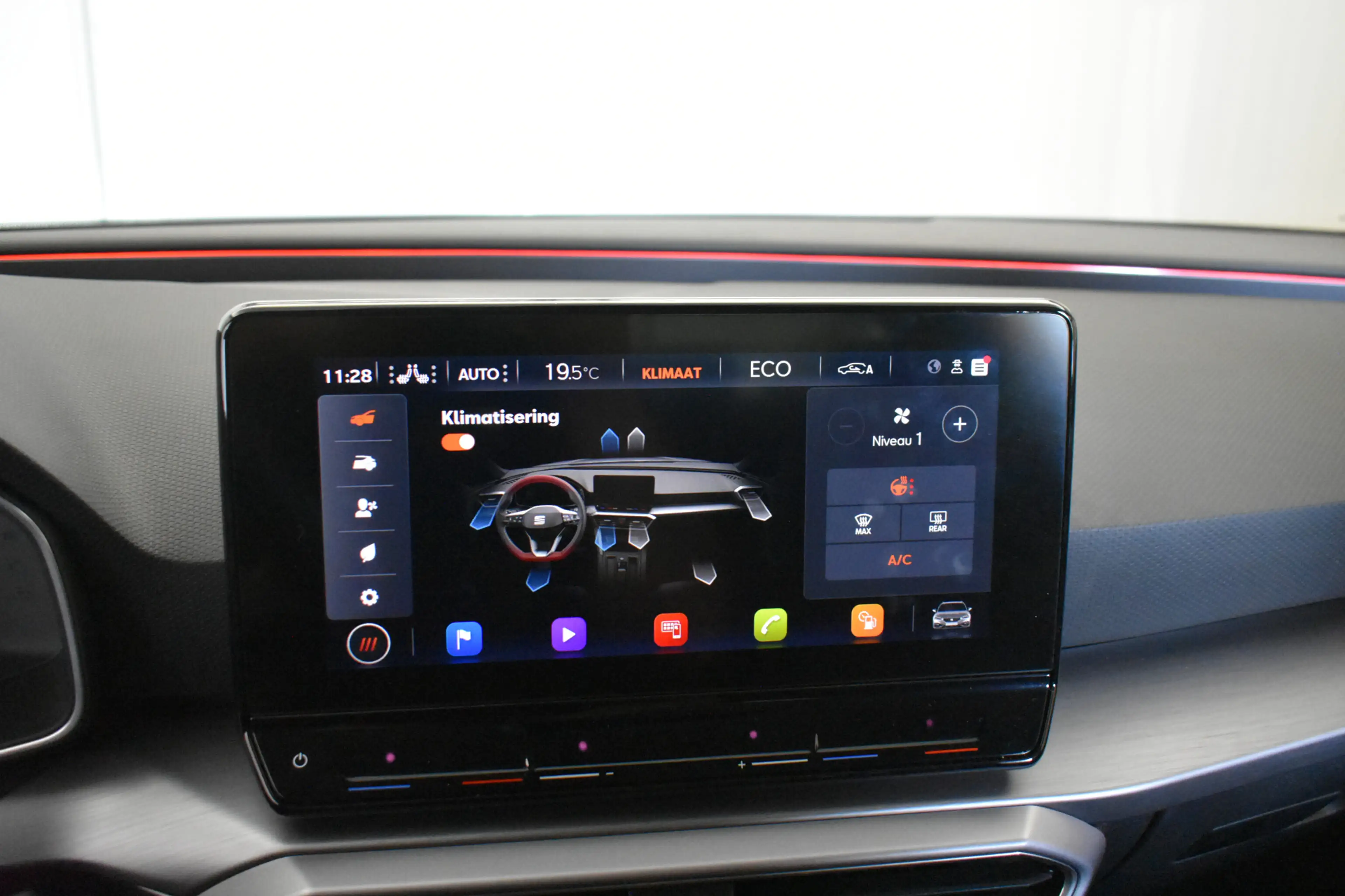 SEAT Leon e-Hybrid Sportstourer 1.4 TSI eHybrid PHEV FR Line 204PK Vi — photo 6