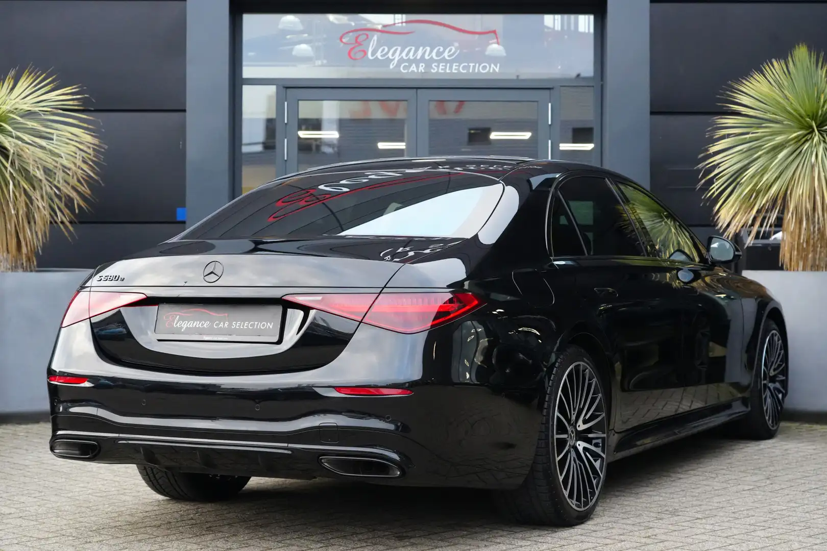 Mercedes-Benz S 580 e 4MATIC Lang AMG Line 510pk Panoramadak/Massage/B Negru - 2