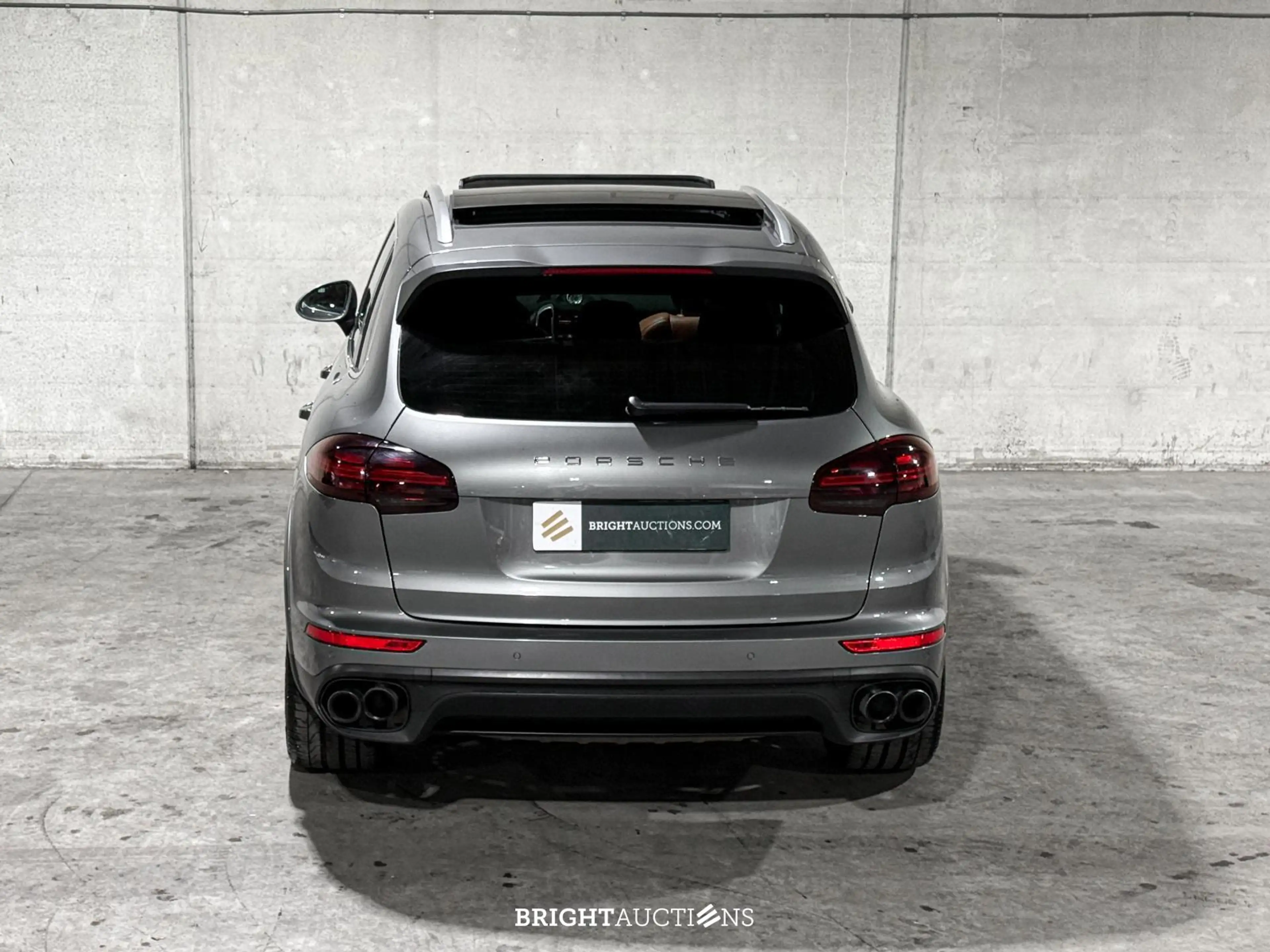 Porsche Cayenne Turbo 4.8 V8 — photo 12