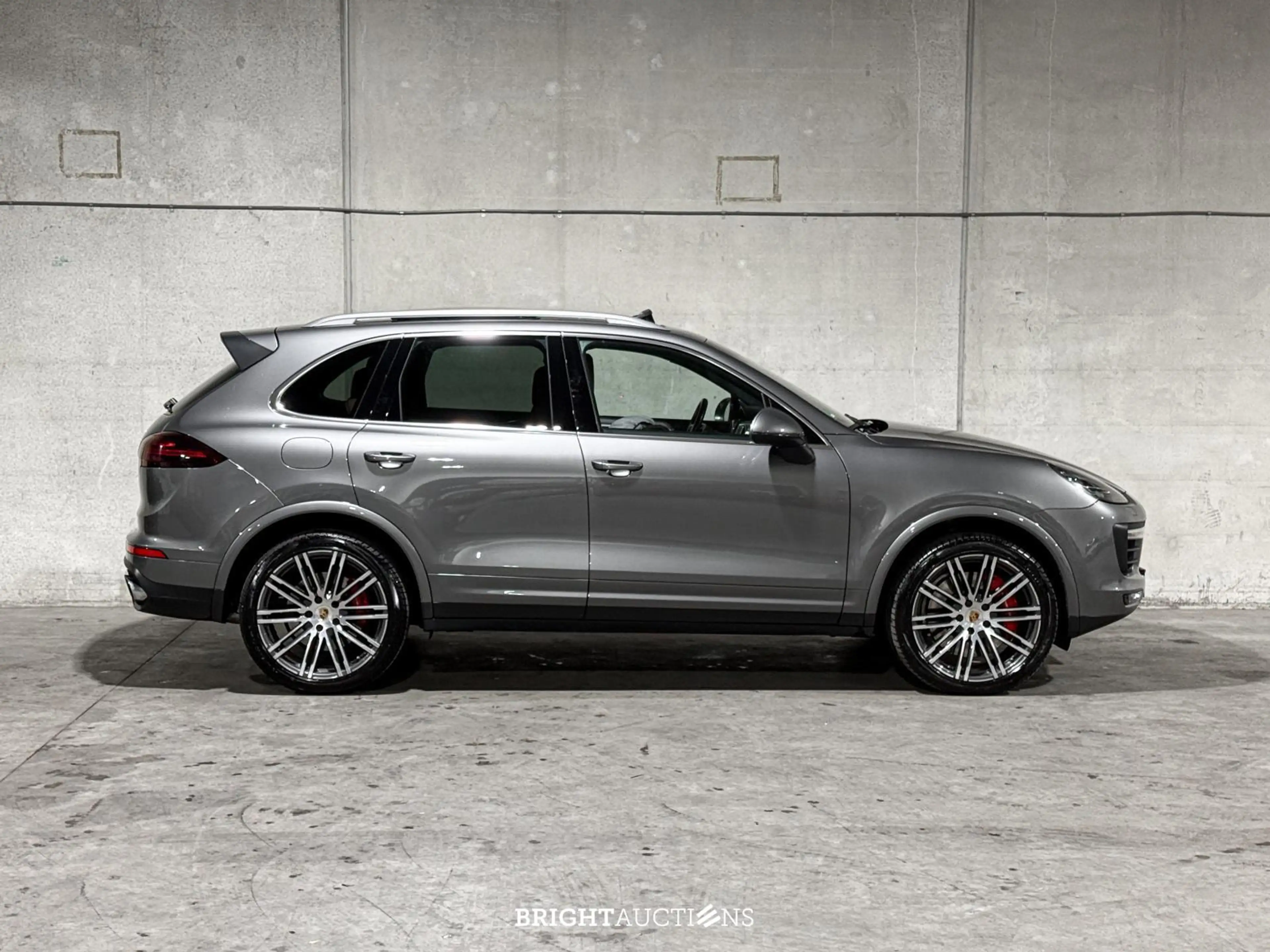 Porsche Cayenne Turbo 4.8 V8 — photo 8