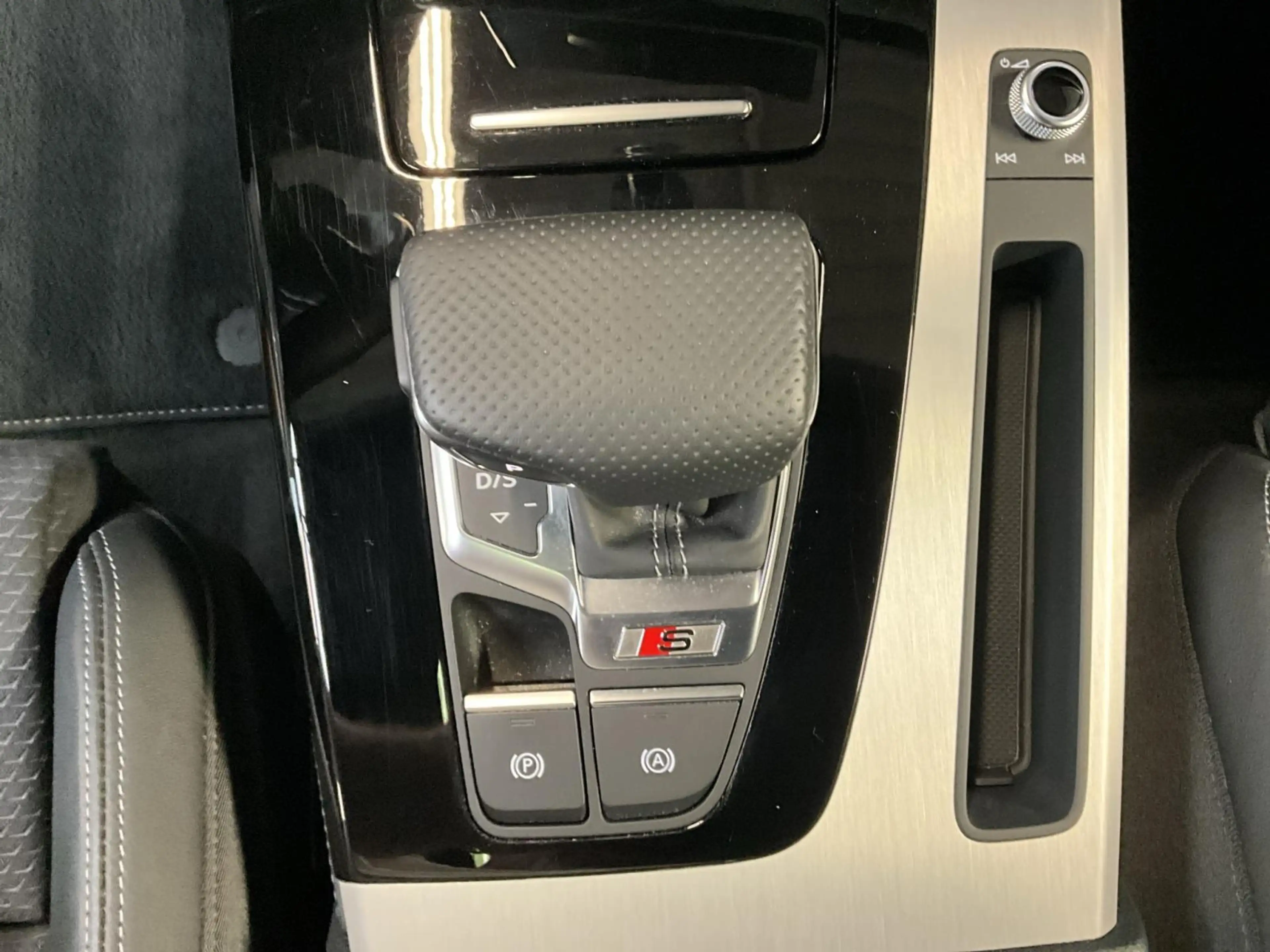 Audi SQ5 TDI+Quattro+TipTronic+P.Premium+Pano+Black-Style — photo 12