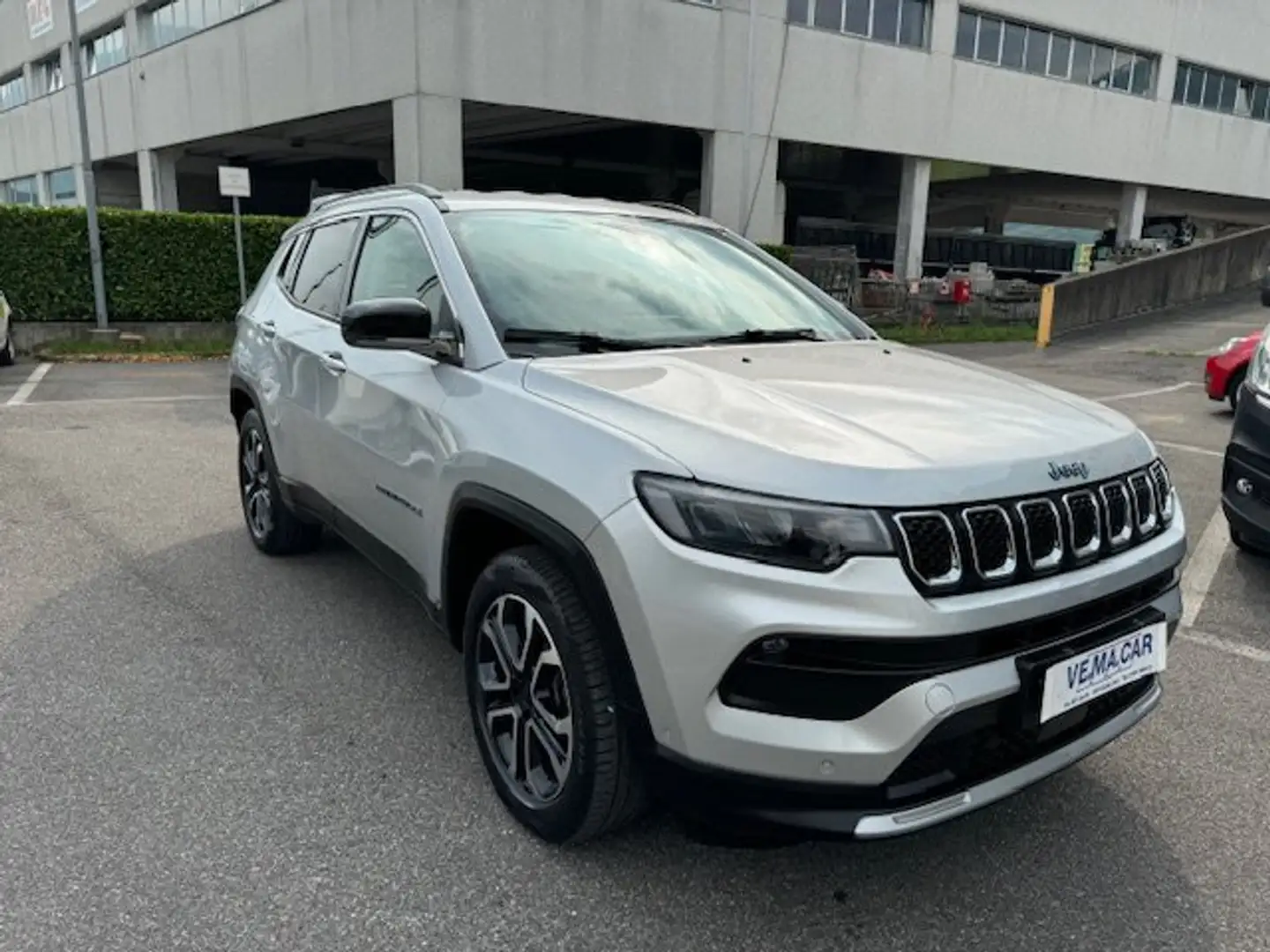 Jeep Compass 1.3 T4 190CV PHEV AT6 4xe Limited Argento - 2