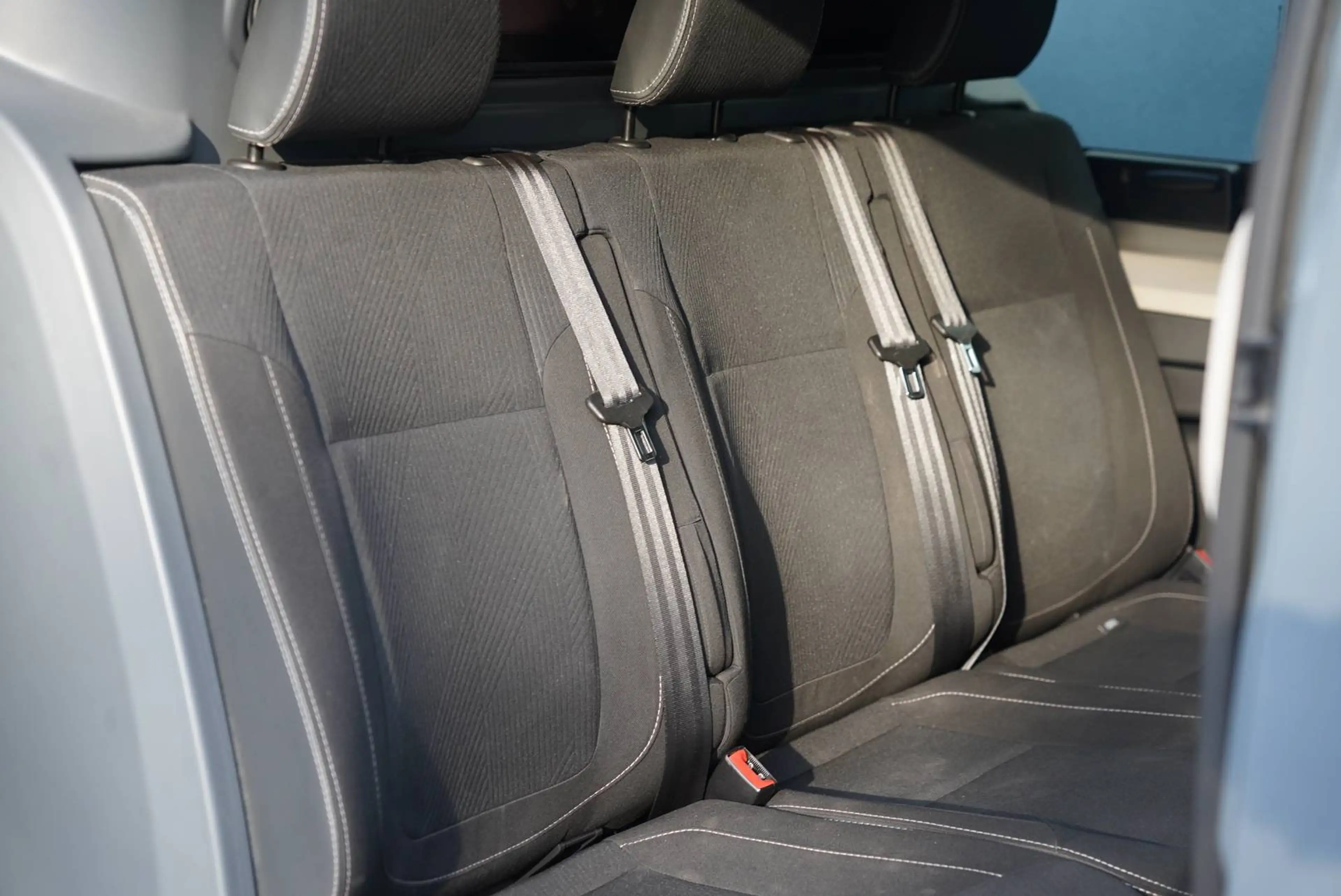 Renault Trafic 2.0 dCi 29 6 plaatsen lichte vracht — photo 32