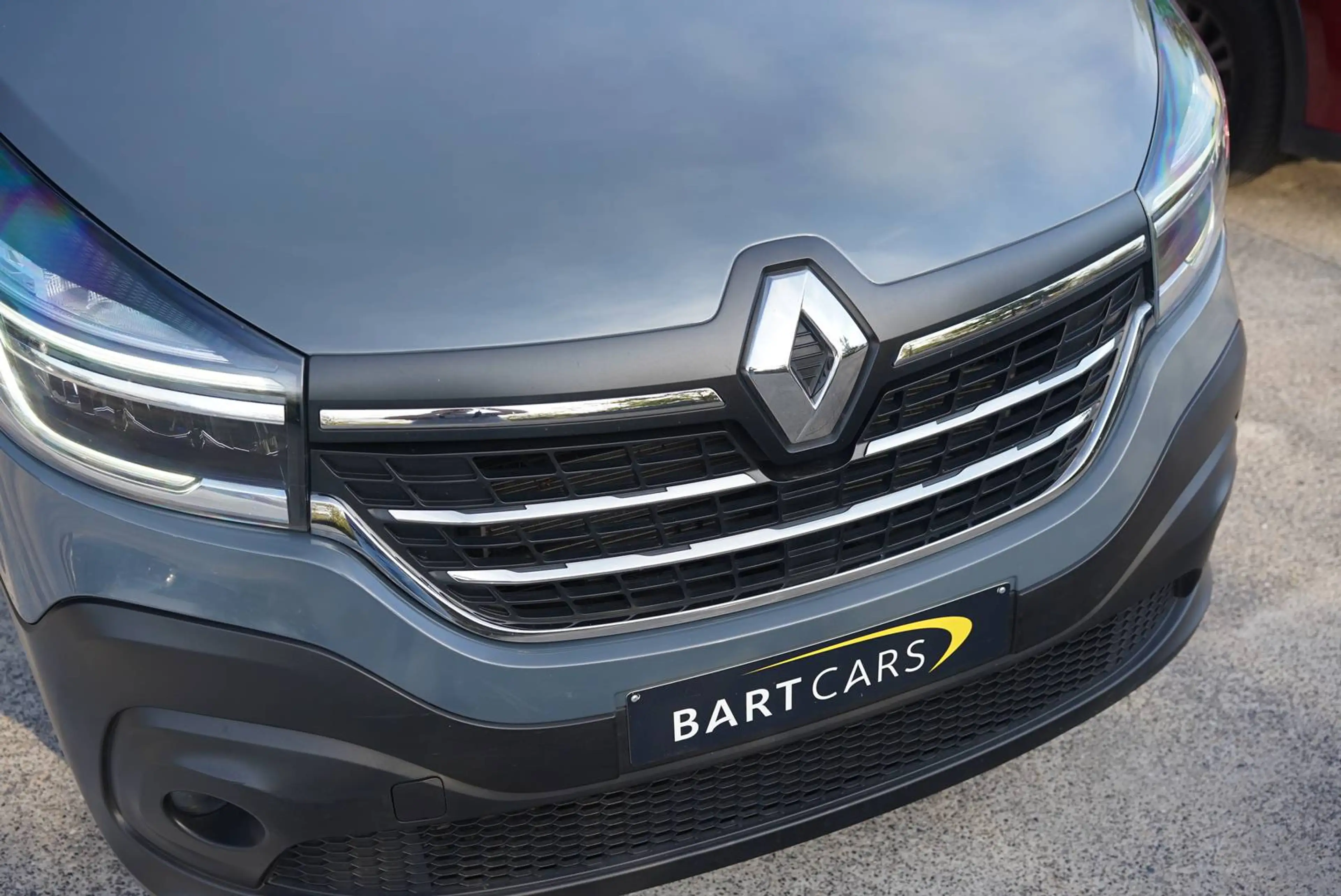 Renault Trafic 2.0 dCi 29 6 plaatsen lichte vracht — photo 6