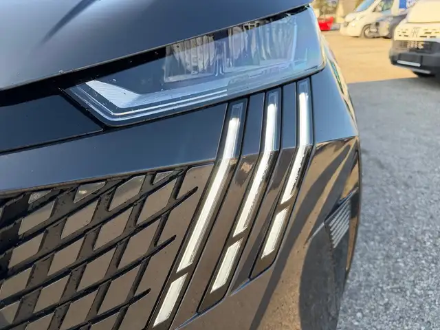 Peugeot 3008 view 7