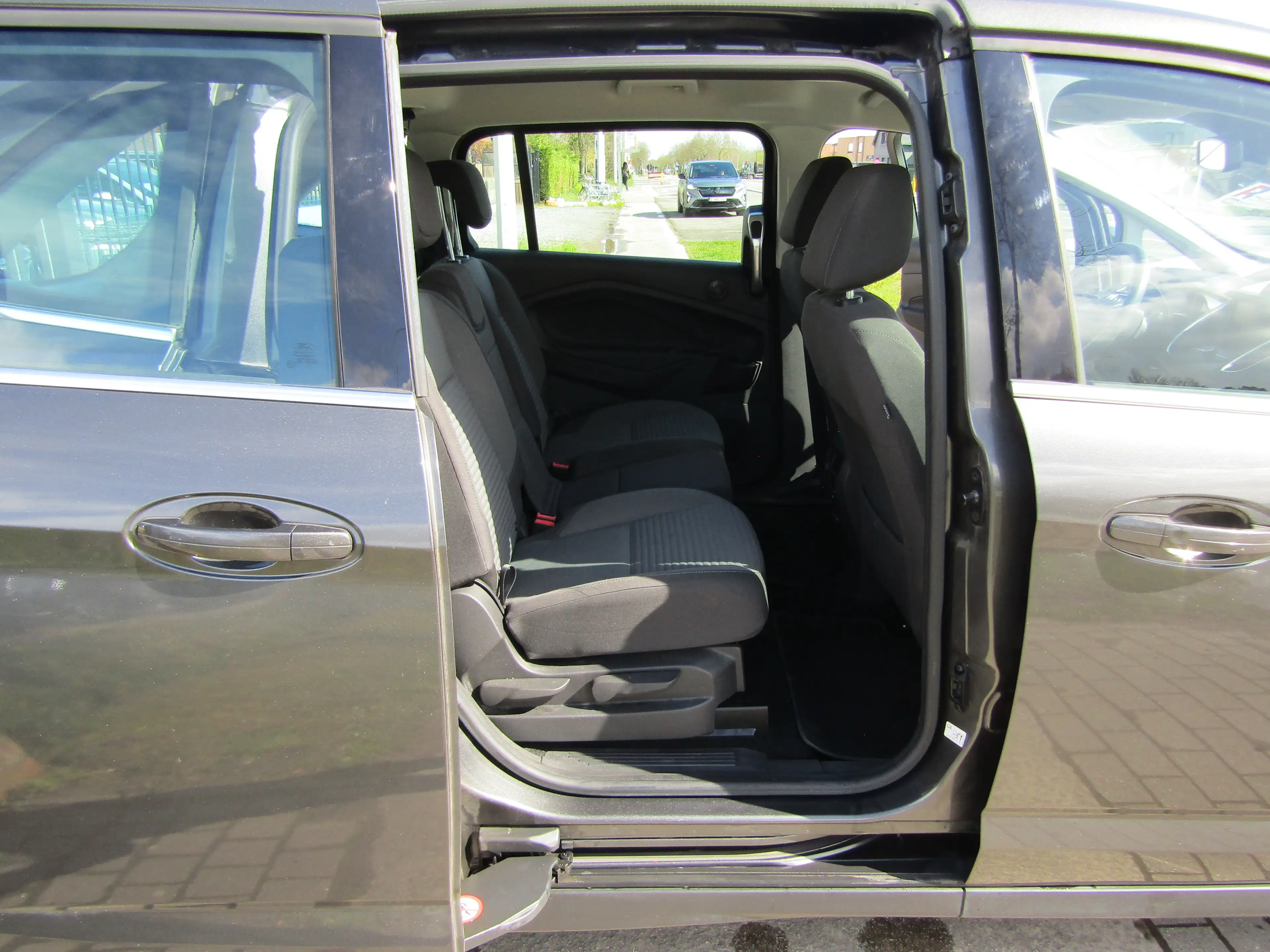 Ford Grand C-Max Grand C-Max 1.0 EcoBoost Titanium Start-Stop — photo 10