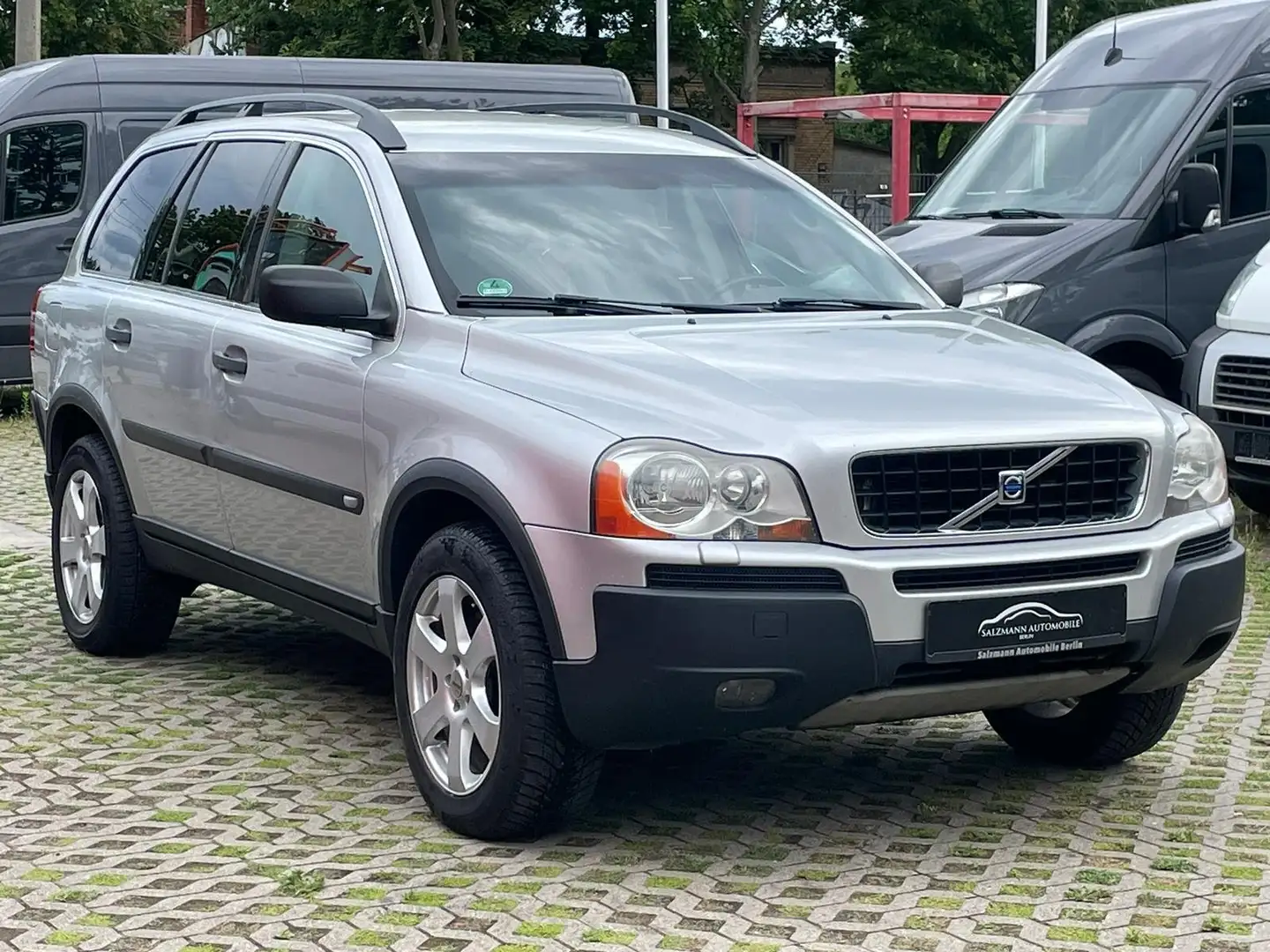 Volvo XC90 7.Sitze//Aut.//AHK//LEDER//HU bis 12/2026//TOP// Silber - 2