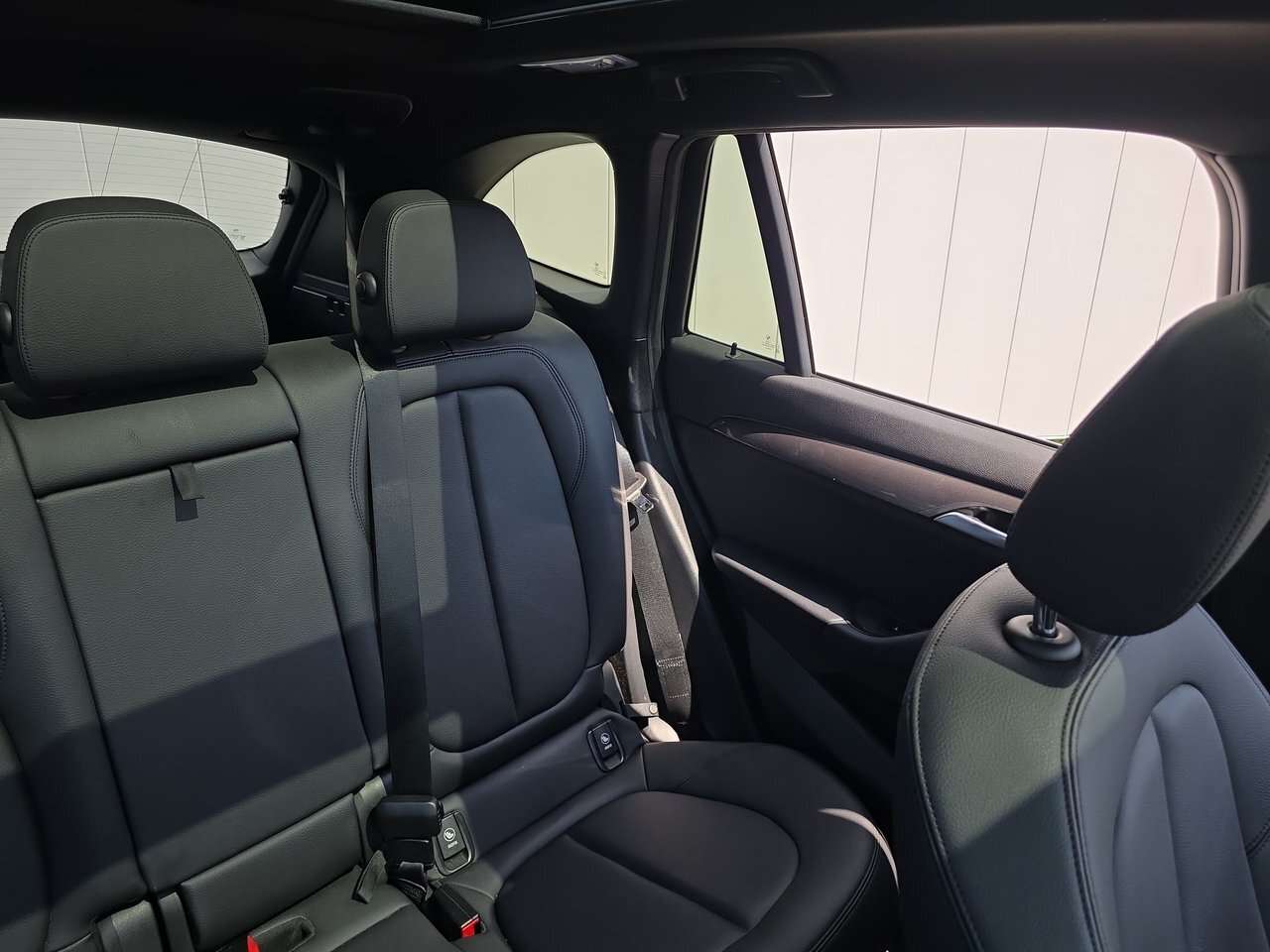 2020 BMW X1 XDRIVE28I | Htd Leather | Sunroof | Keyless | USB thumb 12