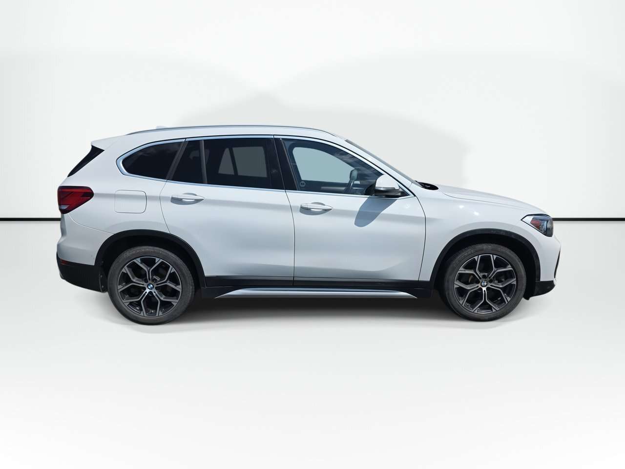 2020 BMW X1 XDRIVE28I | Htd Leather | Sunroof | Keyless | USB alt 4