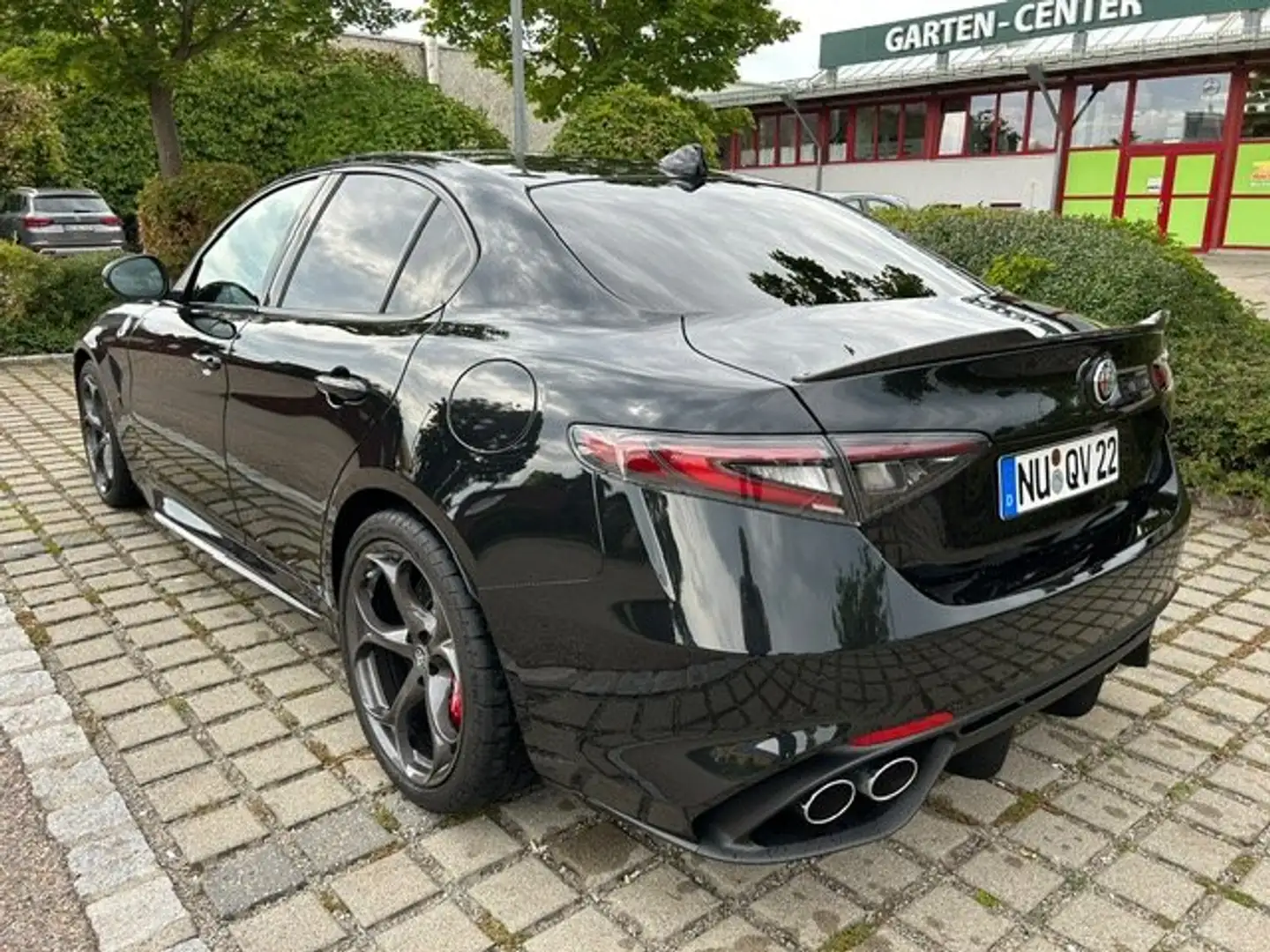 Alfa Romeo Giulia Quadrifoglio, voll..... Technologie-Paket Schwarz - 2