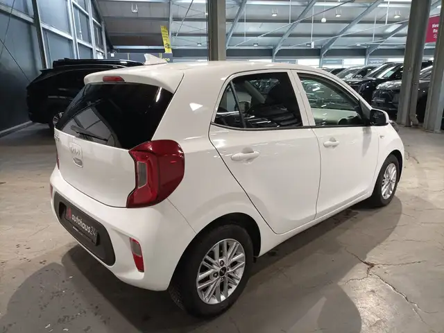Kia Picanto view 5