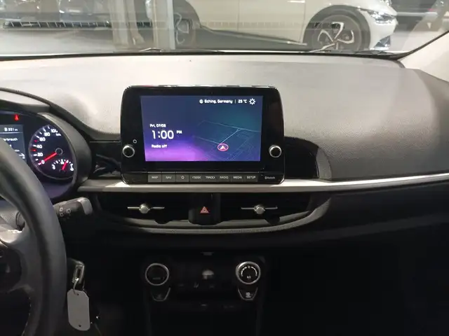 Kia Picanto view 12