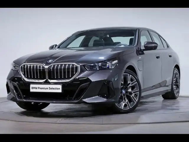 BMW 550 e xDrive Berline Kit M Sport
