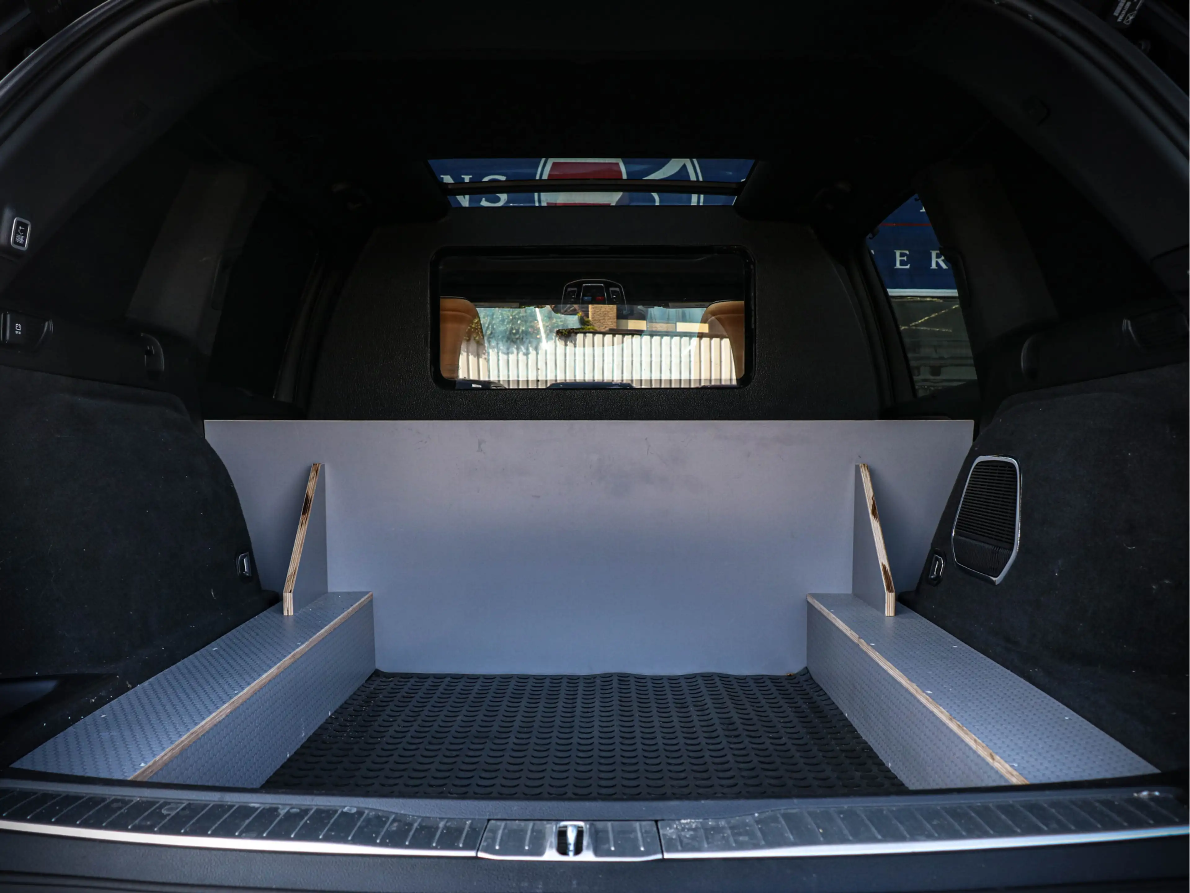 Jeep Grand Cherokee | Prins LPG | Night Edition 5.7L Hemi V8 — photo 14