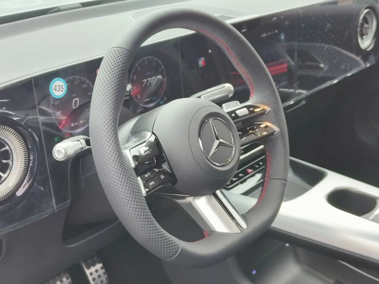 Mercedes-Benz GLB 2026