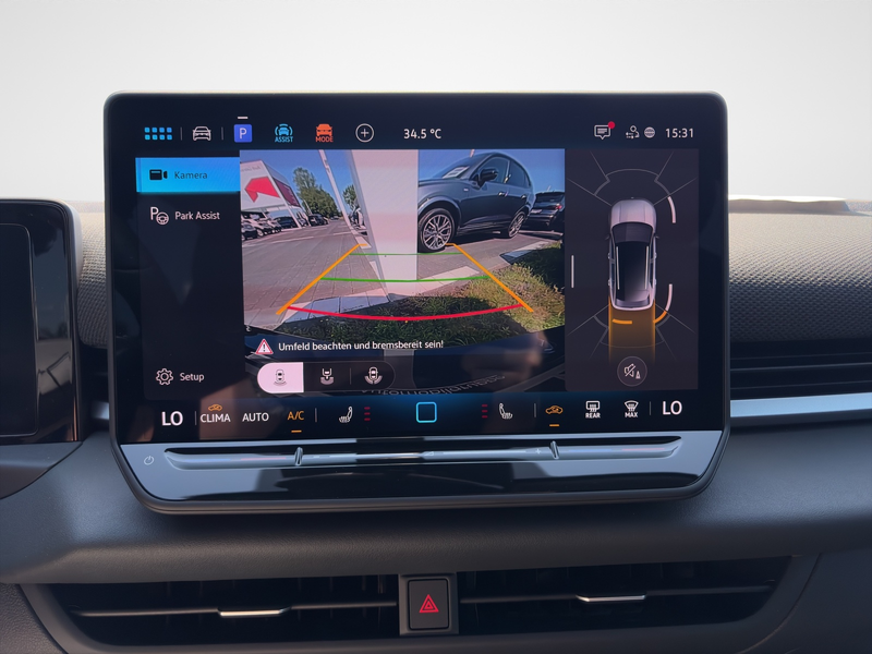 Volkswagen T-Roc 1.5 eTSI DSG R-Line IQ Light — photo 11