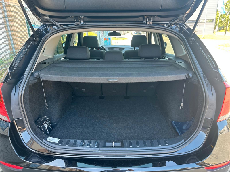 BMW X1 sDrive 18 i Panorama, Navi, AHK. — photo 16
