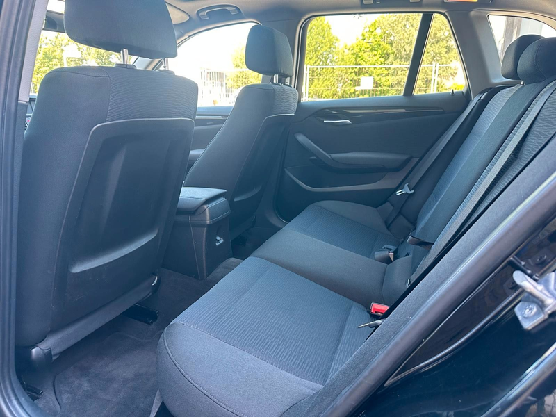 BMW X1 sDrive 18 i Panorama, Navi, AHK. — photo 14