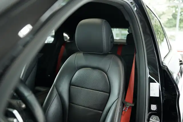 Mercedes-Benz 250 view 27