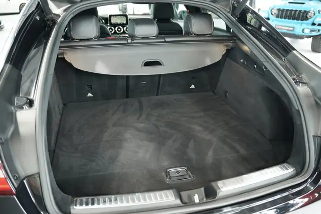 Mercedes-Benz 250 view 17