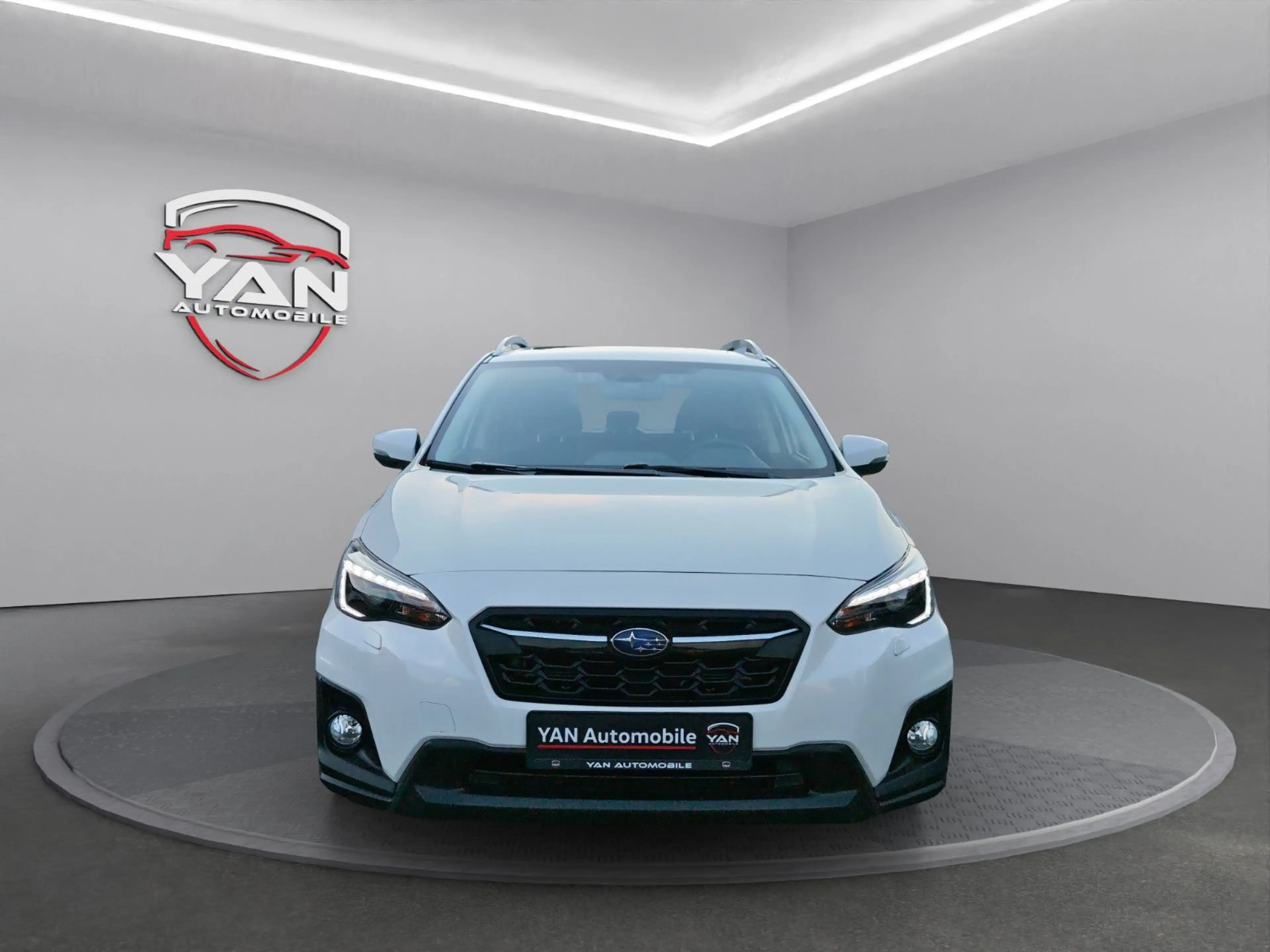 Subaru XV Exclusive+ 2.0 *Automatik*Leder*LED*Navi*ACC* — photo 2